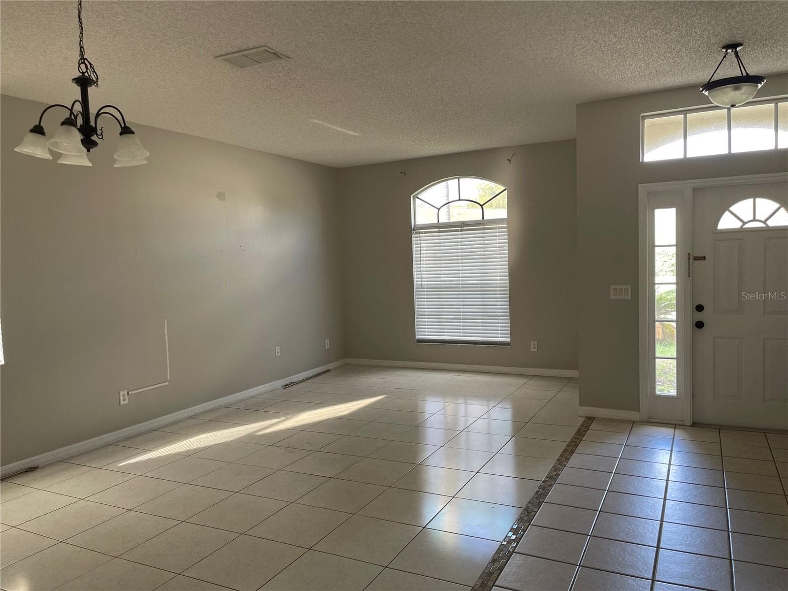Single Family Residence at 1322 ROYAL SAINT GEORGE DR, ORLANDO, photo 8 of 13