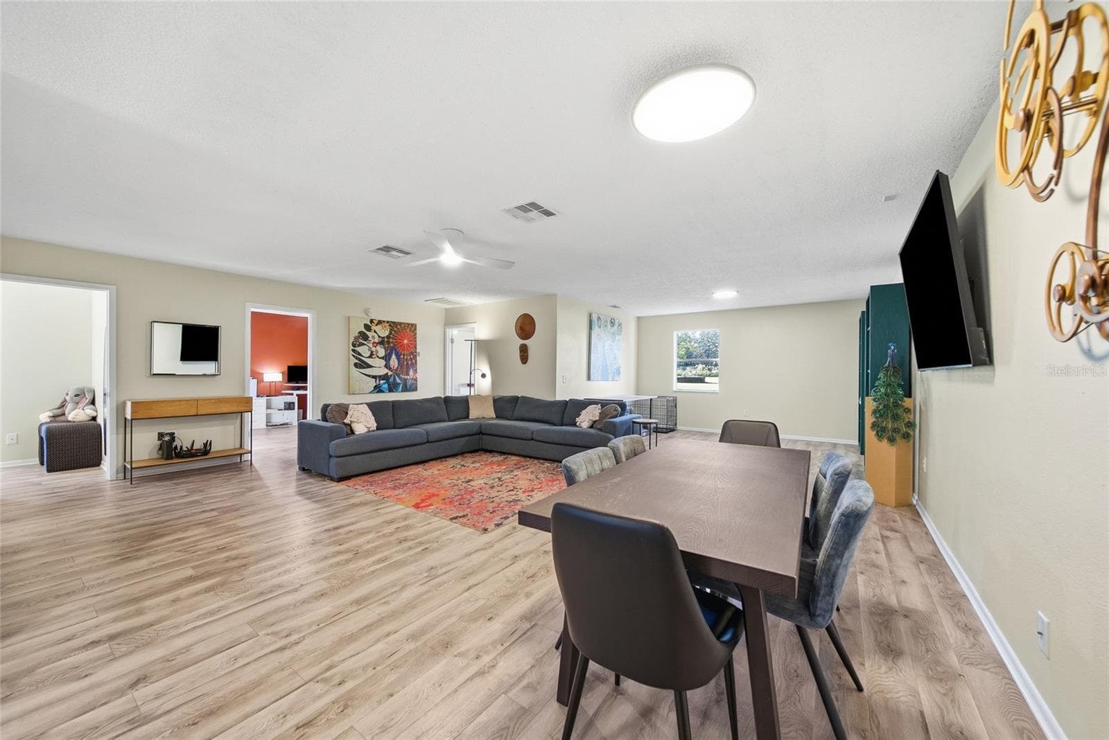 Living room - 12234 PHYLLIS LN, HUDSON