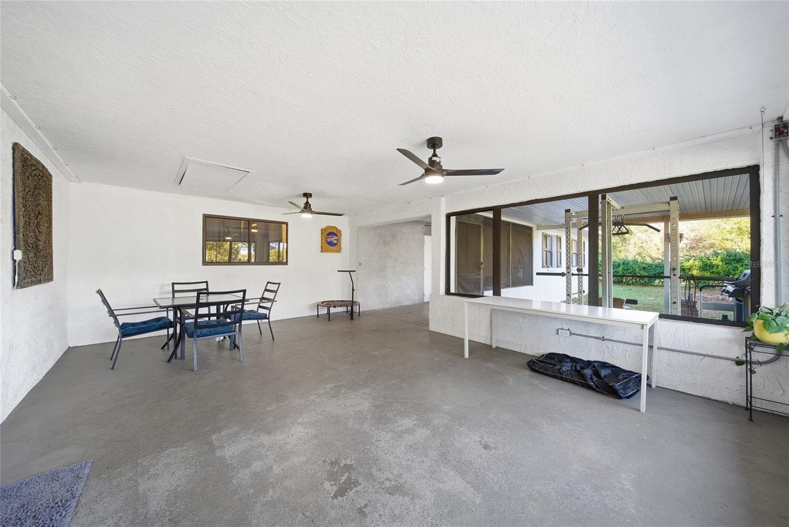 Screened lanai - 12234 PHYLLIS LN, HUDSON