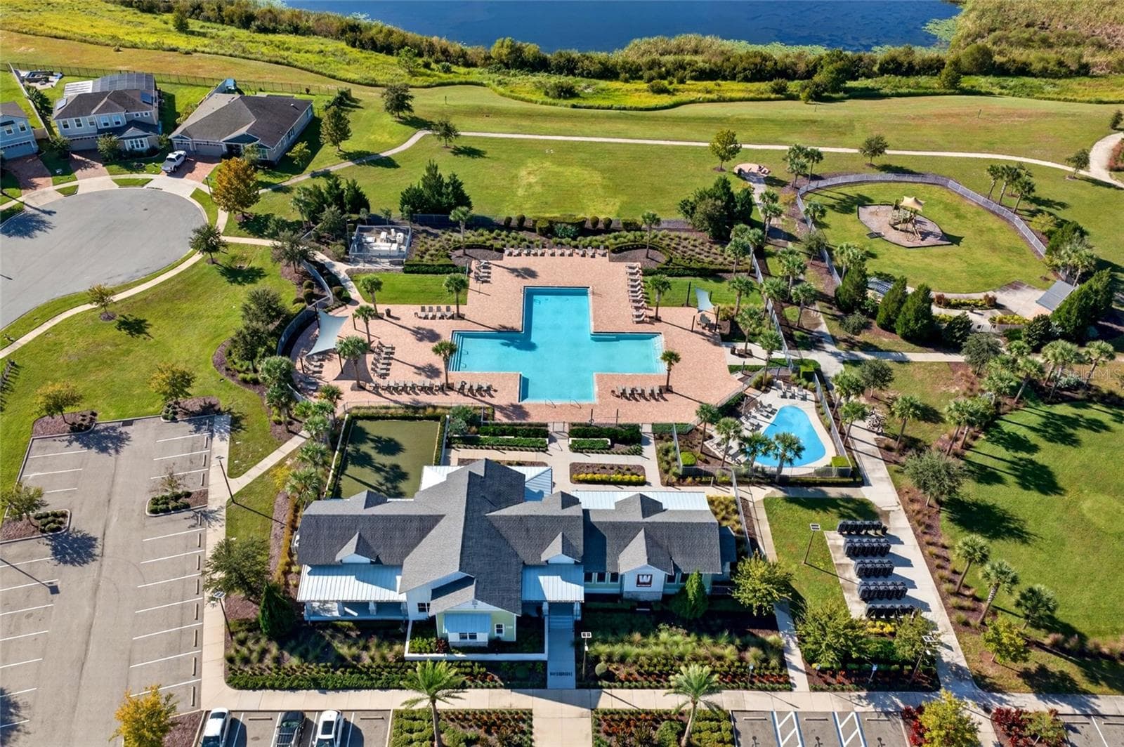 Resort style Pool and amenities - 2960 ANGELONIA THORN WAY, CLERMONT