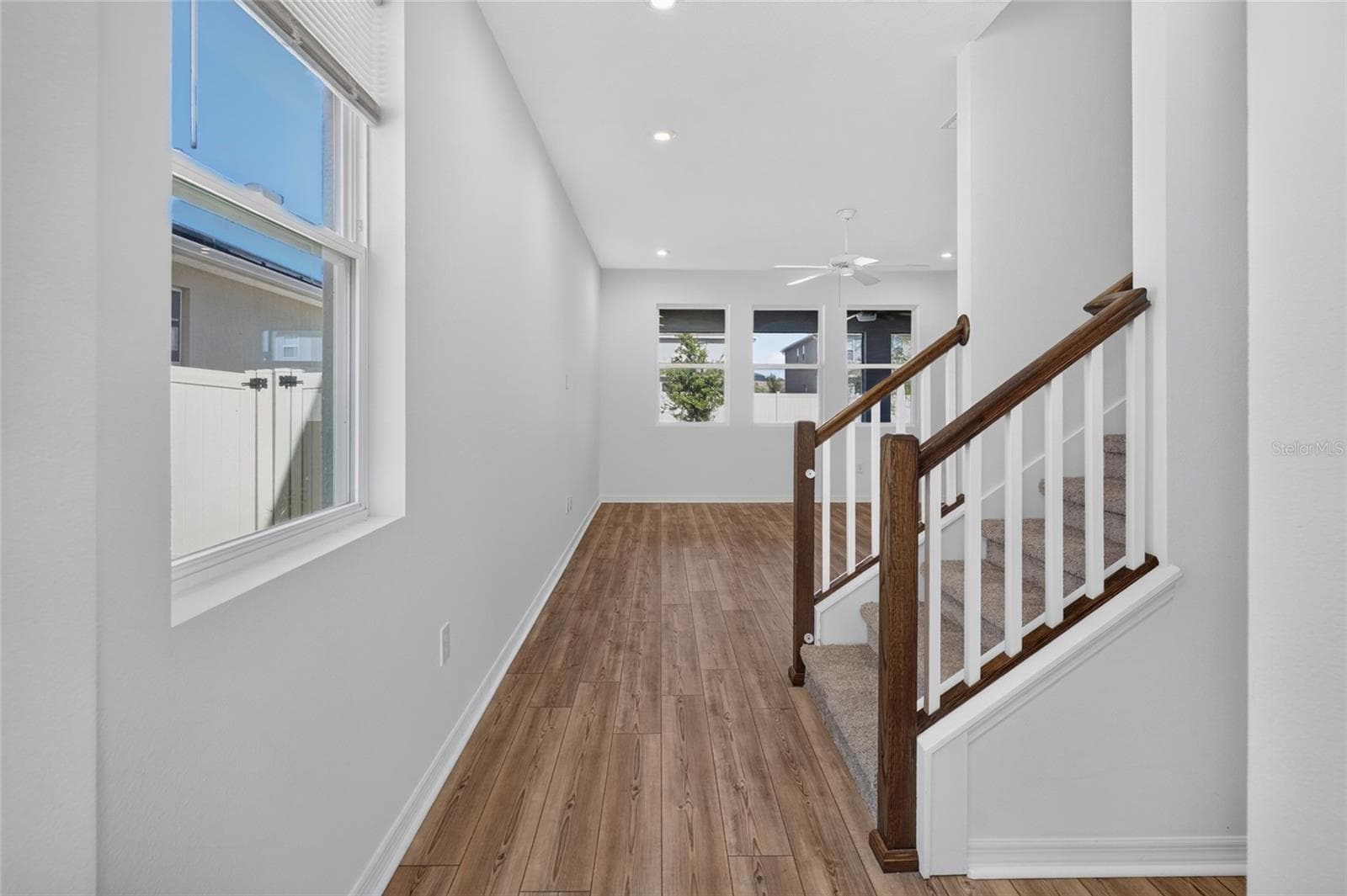 Staircase 2 - 2960 ANGELONIA THORN WAY, CLERMONT