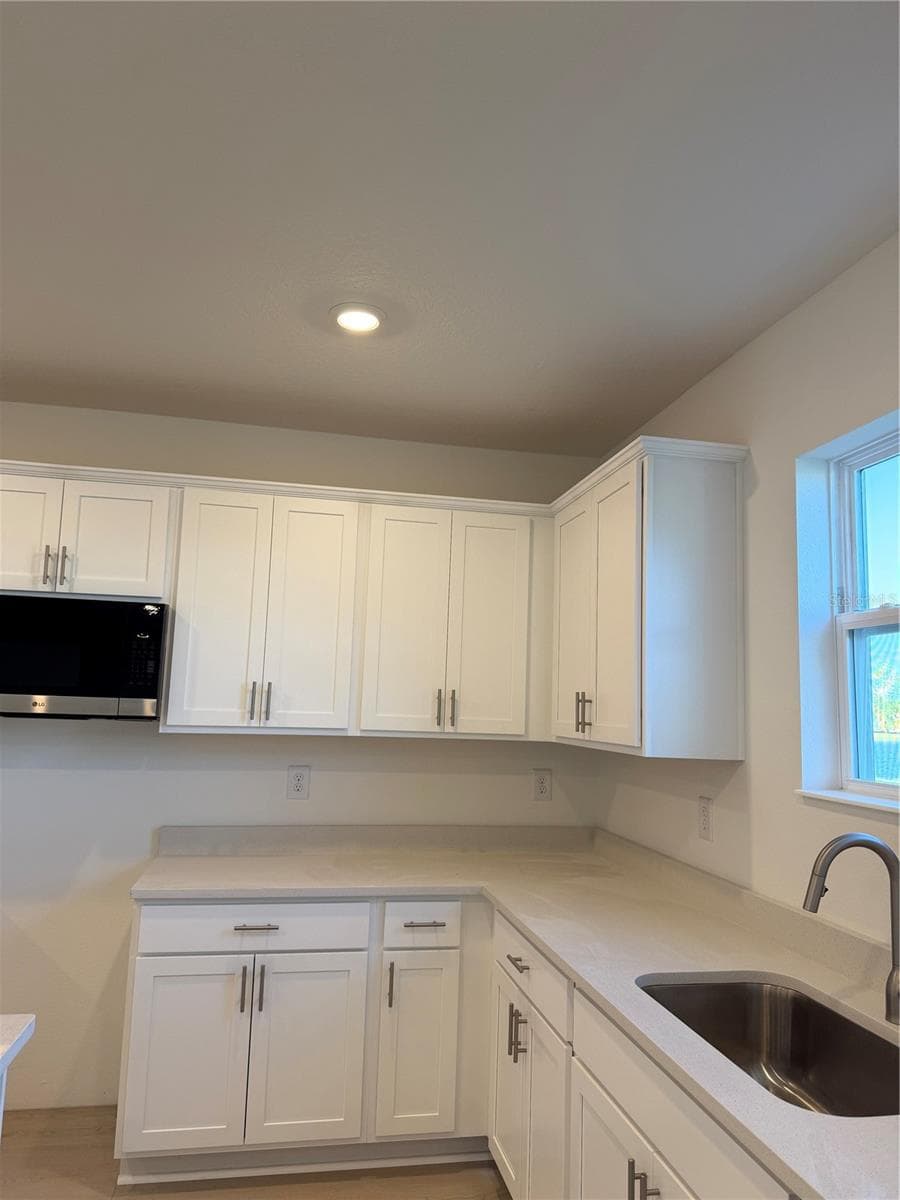 Kitchen - 11410 LAKE LOUISA TER, SARASOTA