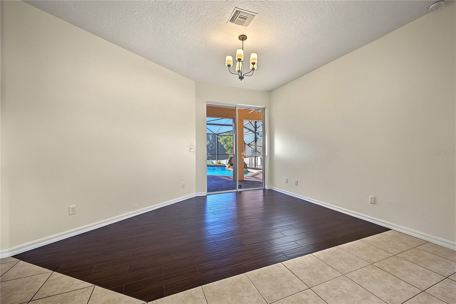 Single Family Residence at 14028 VISTA DEL LAGO BLVD, CLERMONT, photo 13 of 35