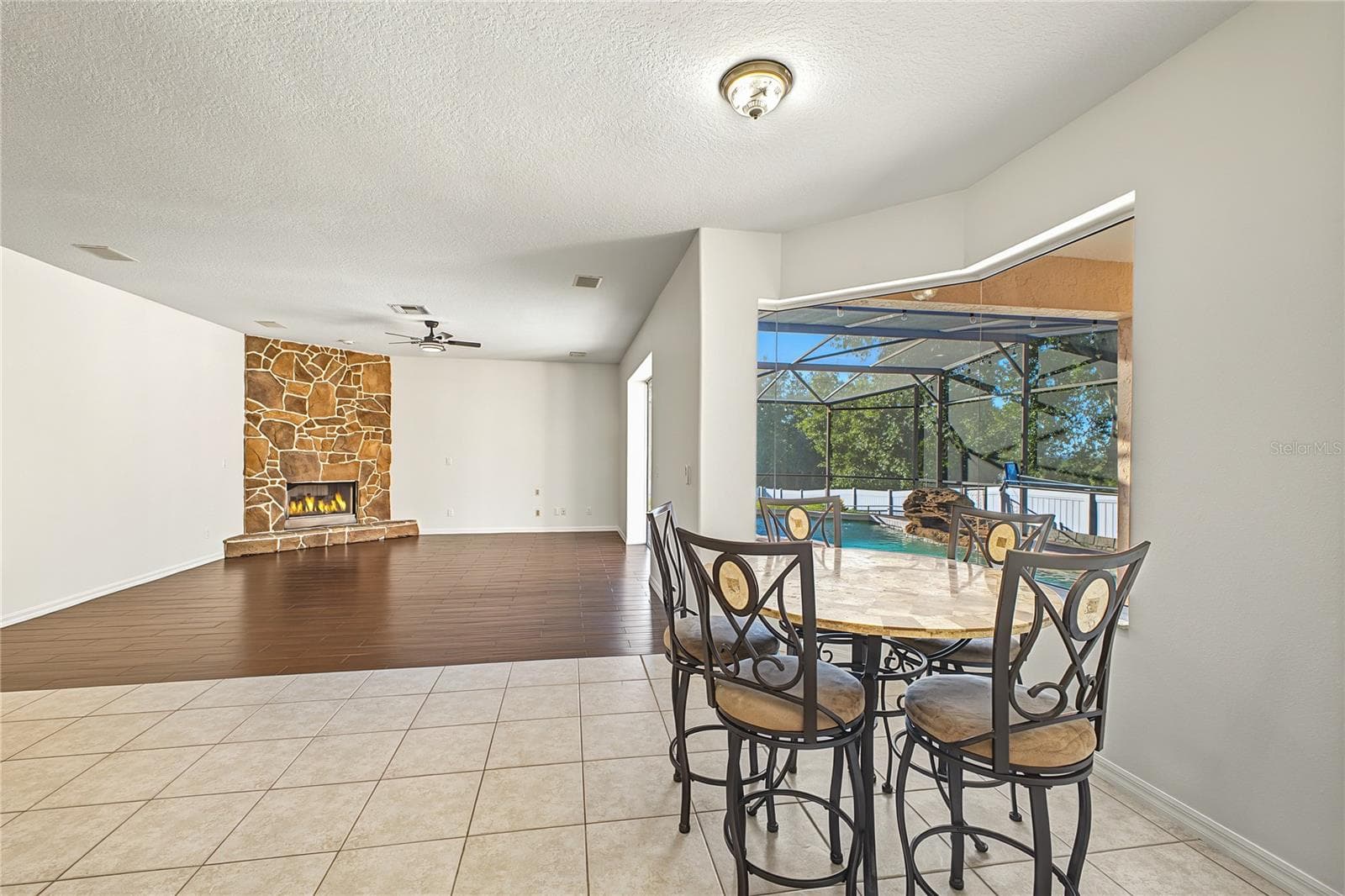 Single Family Residence at 14028 VISTA DEL LAGO BLVD, CLERMONT, photo 19 of 35