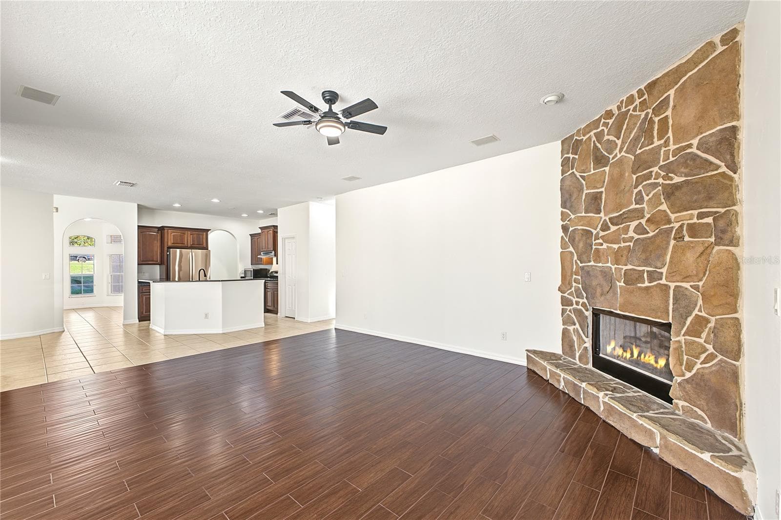 Single Family Residence at 14028 VISTA DEL LAGO BLVD, CLERMONT, photo 20 of 35