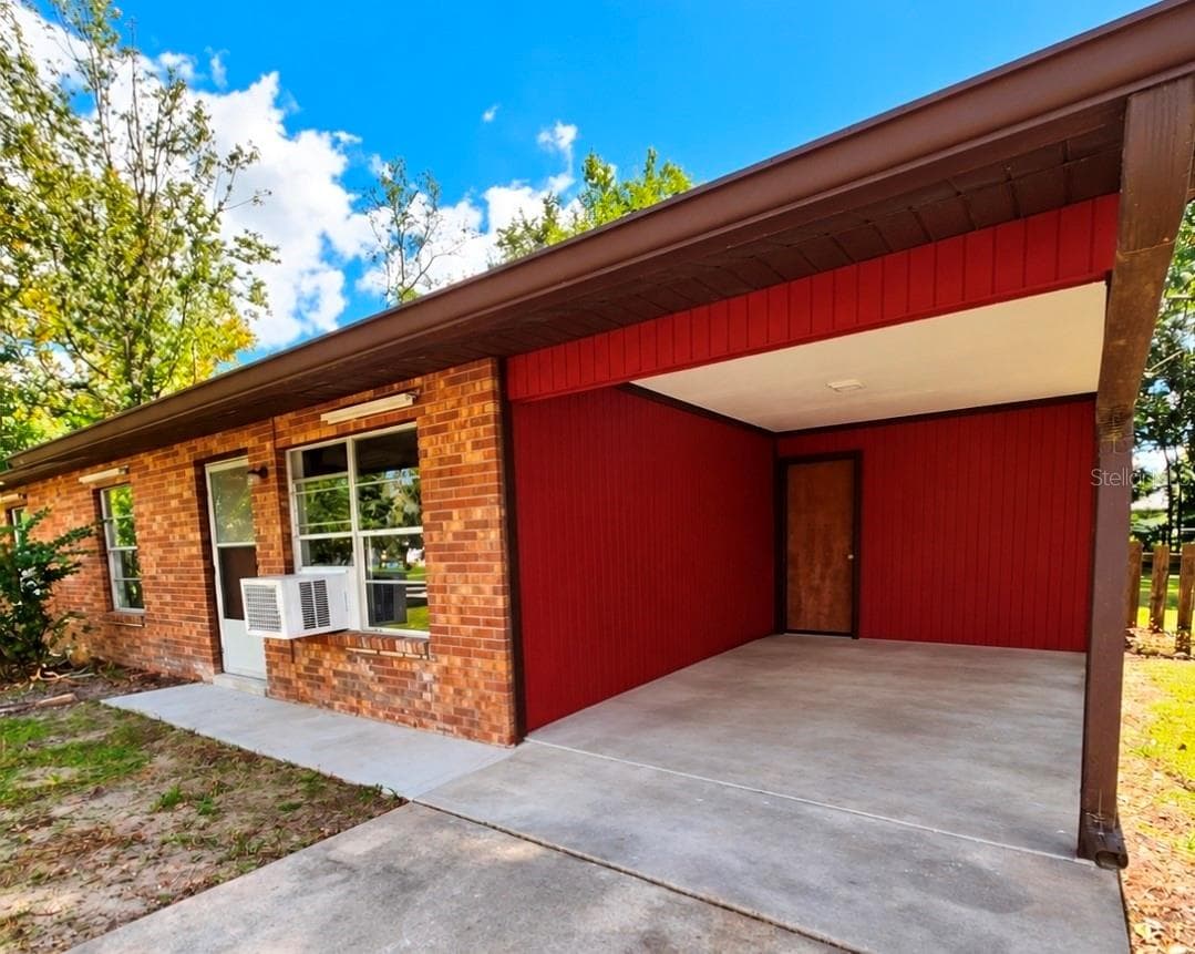 Single Family Residence at 2274 NE 54TH PL, OCALA, photo 2 of 23