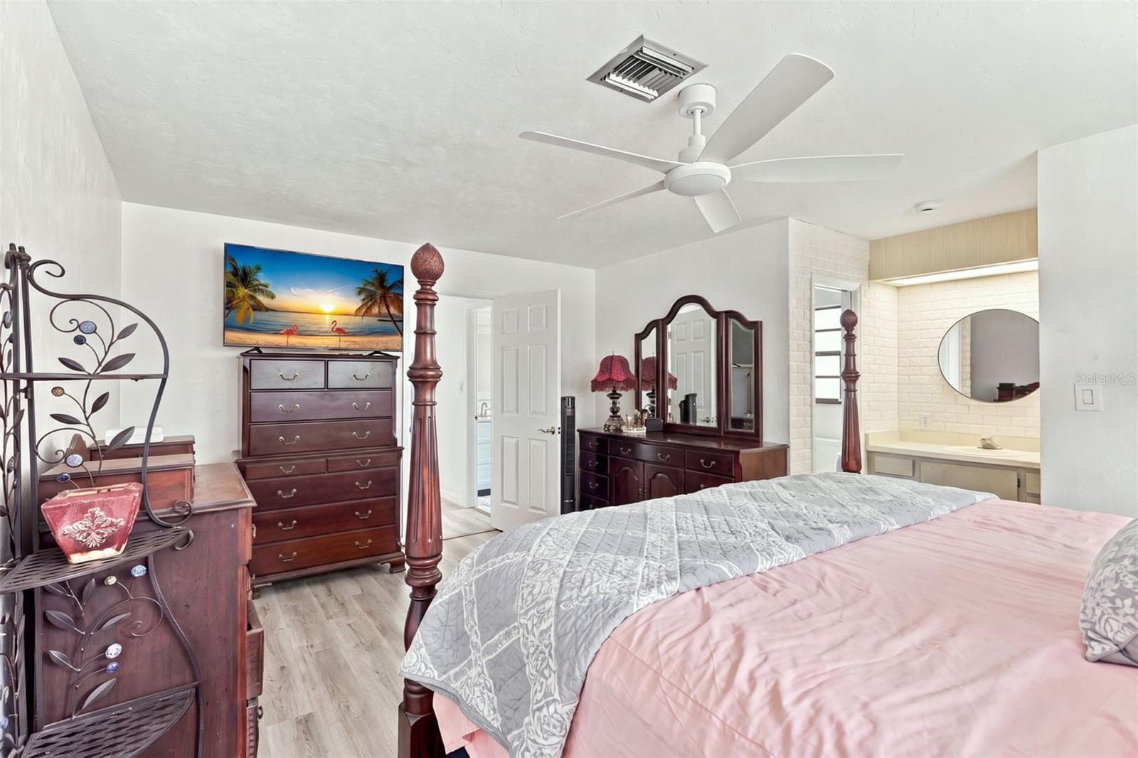 Single Family Residence at 2460 E CROOKED LAKE CLUB BLVD, EUSTIS, photo 23 of 45