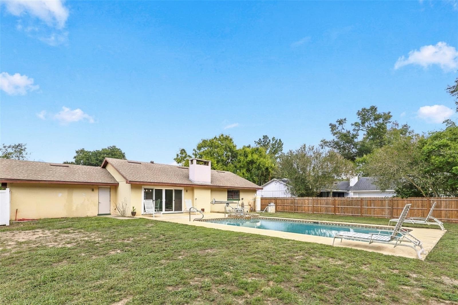 Single Family Residence at 2460 E CROOKED LAKE CLUB BLVD, EUSTIS, photo 33 of 45