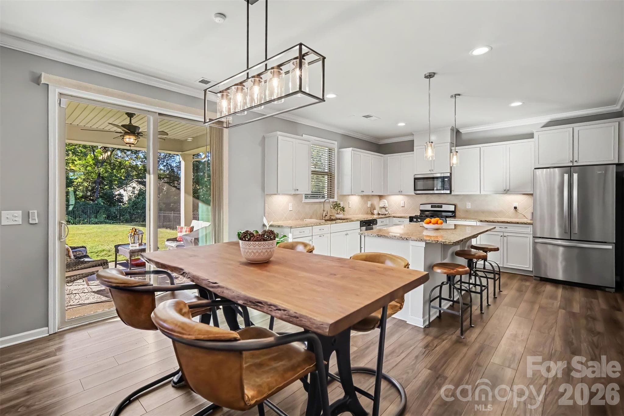 Single Family Residence at 12632 Heath Grove Drive, Huntersville, photo 6 of 37