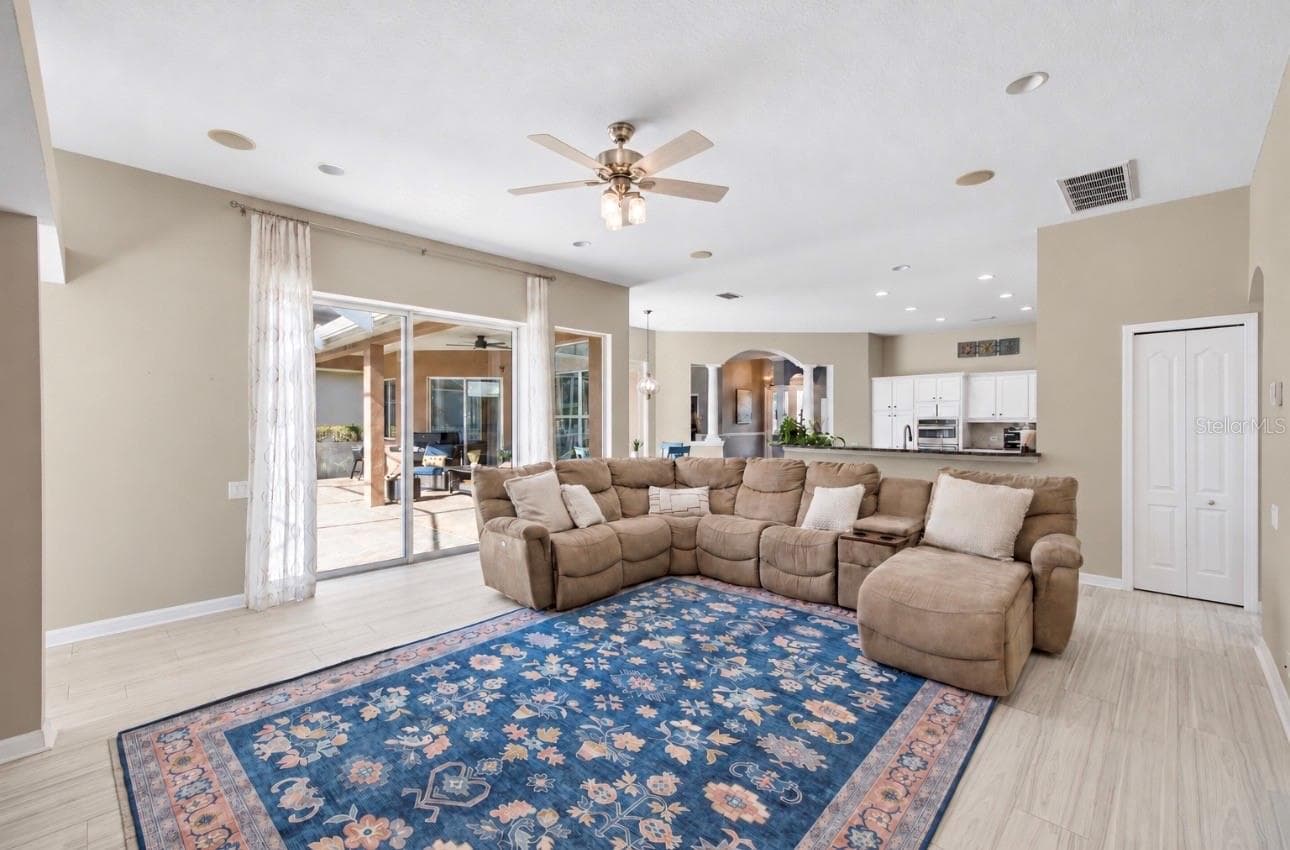 Different angle of the secondary living room. - 3905 SORREL VINE DR, WESLEY CHAPEL