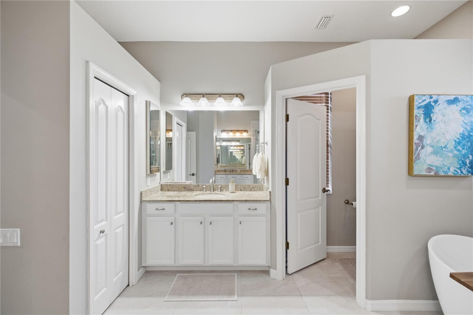 Split Vanities and Linen Closet. - 3905 SORREL VINE DR, WESLEY CHAPEL