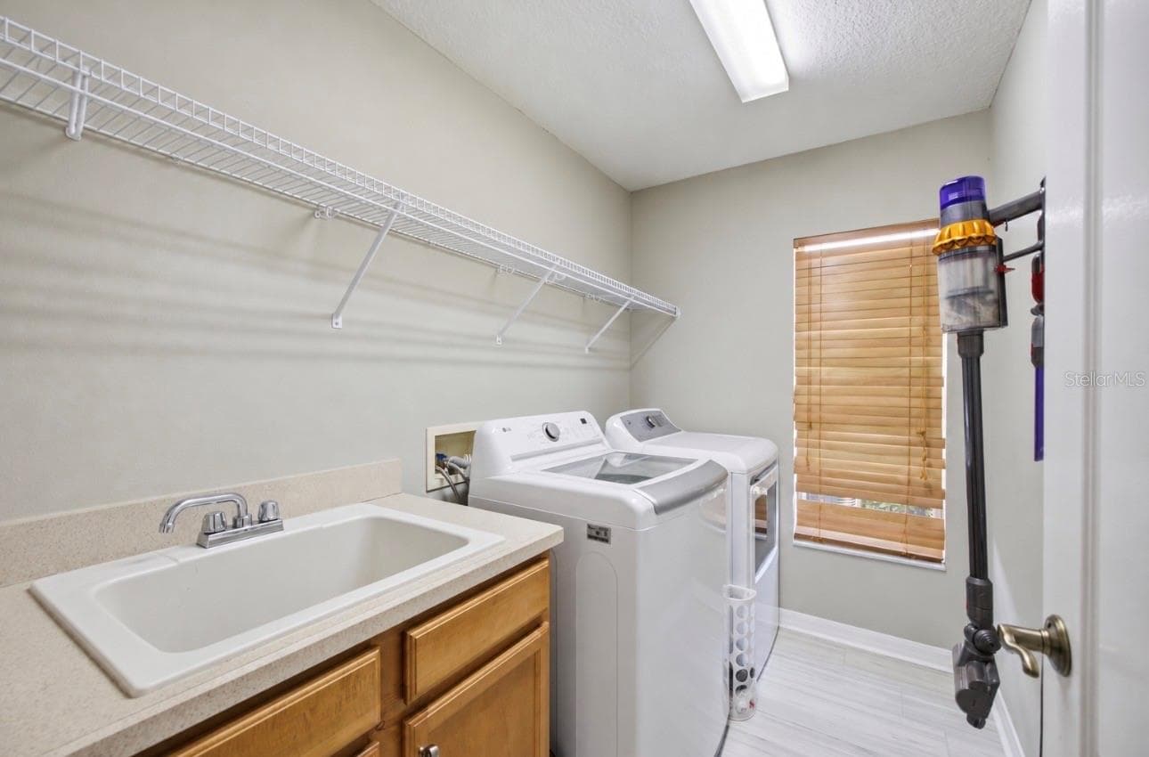 Laundry Room - 3905 SORREL VINE DR, WESLEY CHAPEL