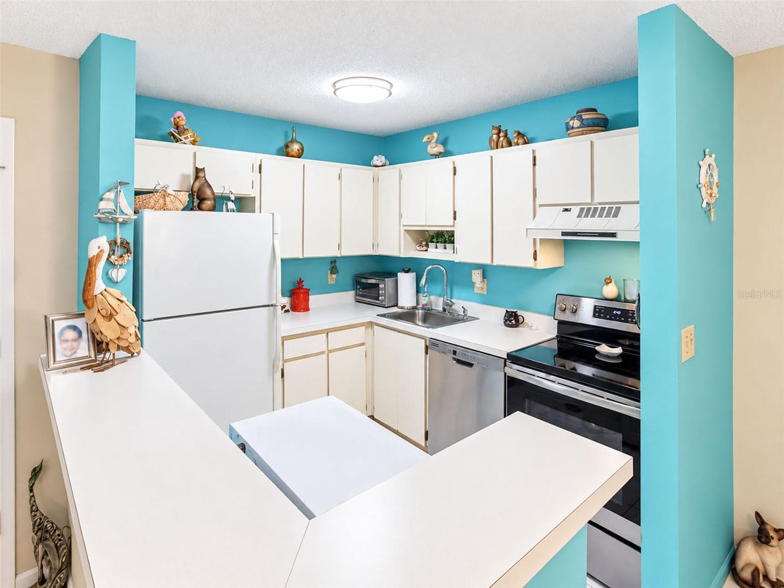 Condominium at 6016 LAKETREE LN #C, TEMPLE TERRACE, photo 9 of 29