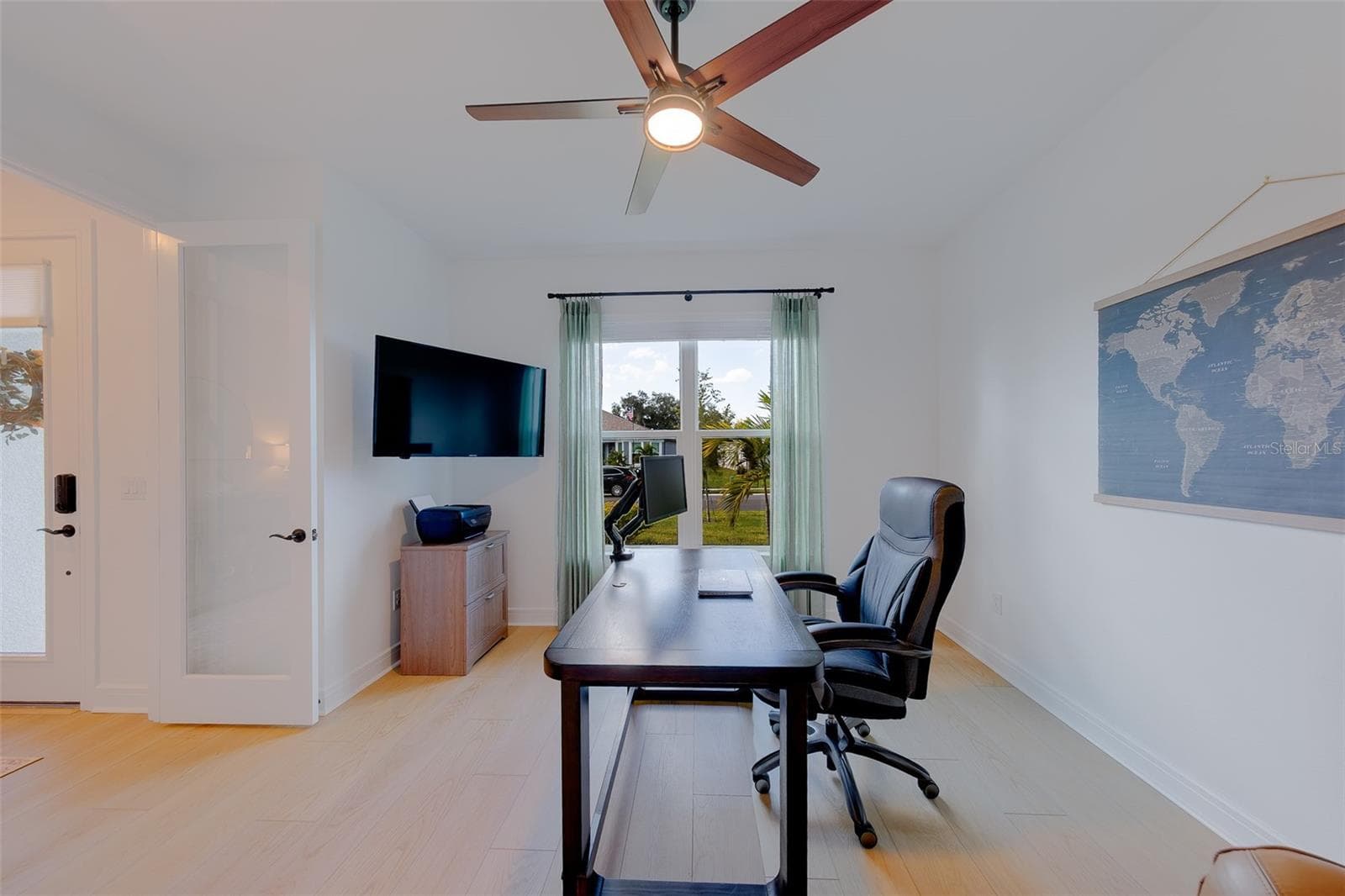Single Family Residence at 11436 SHORELINE TRL, PARRISH, photo 8 of 87