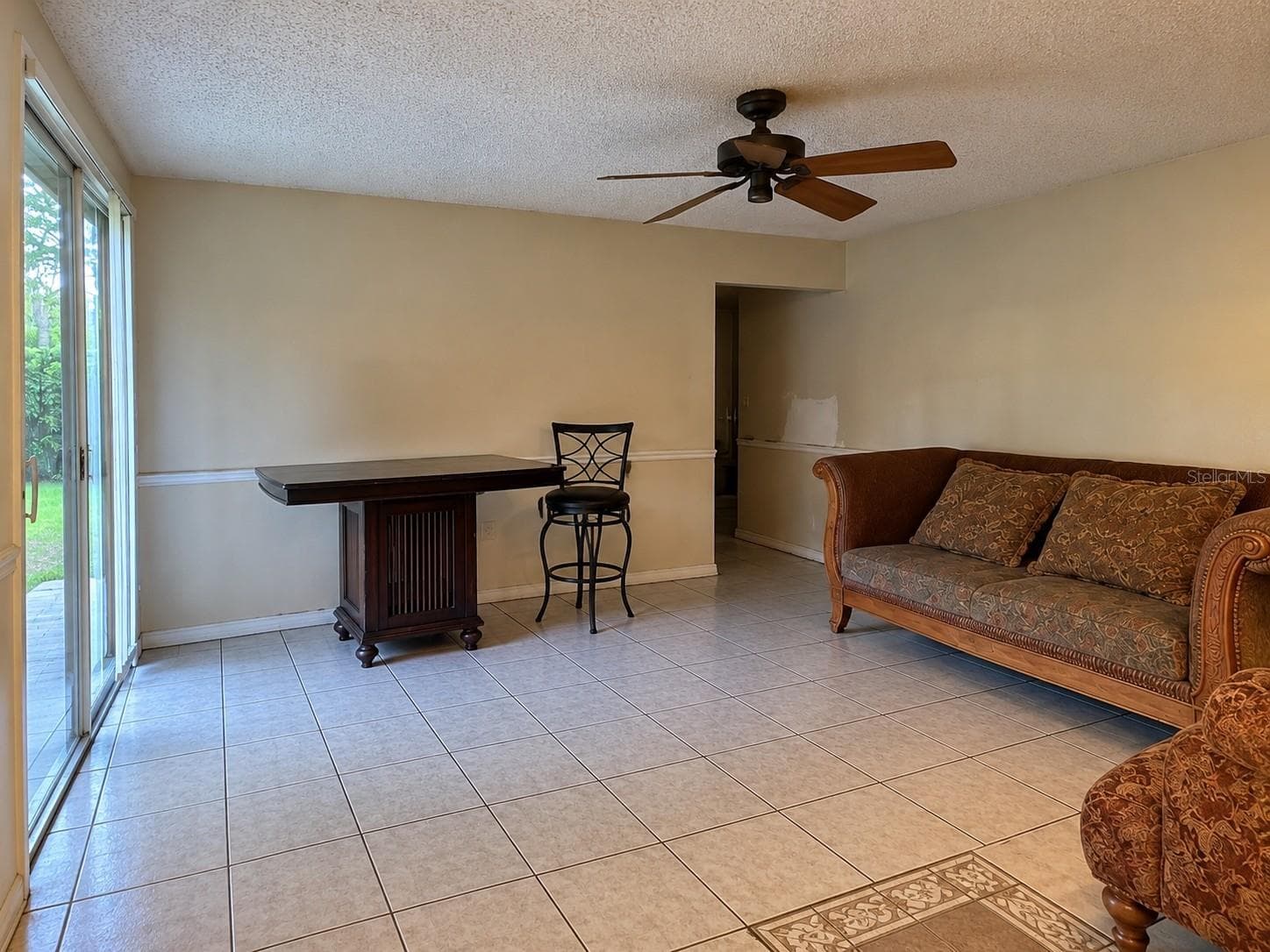 Single Family Residence at 2711 PIONEER RD, ORLANDO, photo 3 of 11