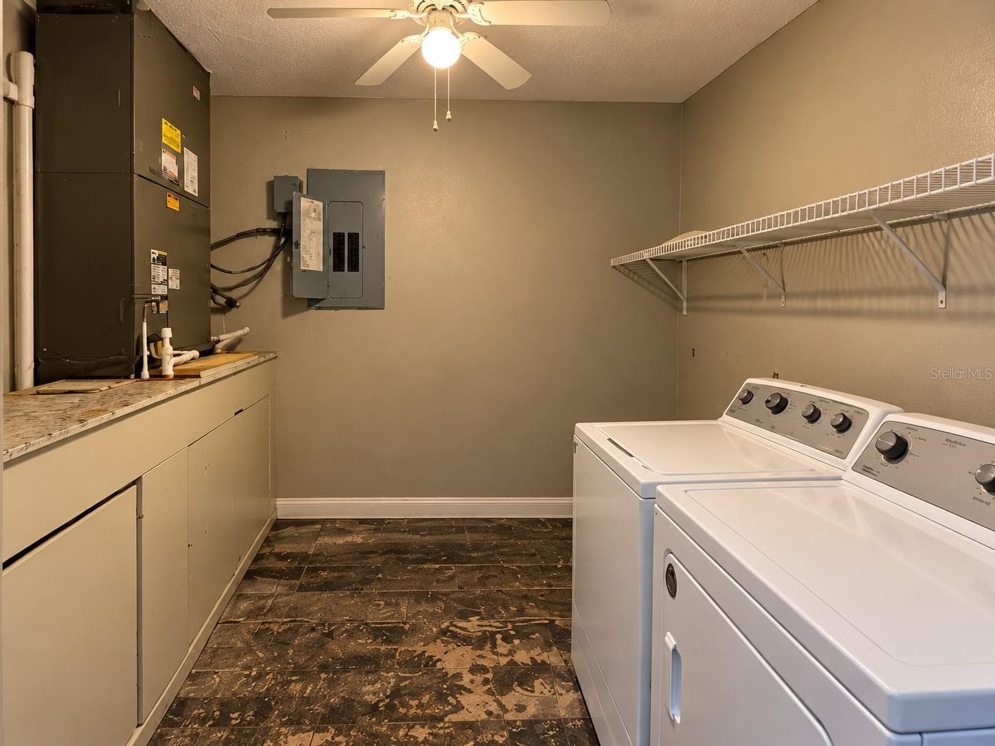 Single Family Residence at 2711 PIONEER RD, ORLANDO, photo 9 of 11