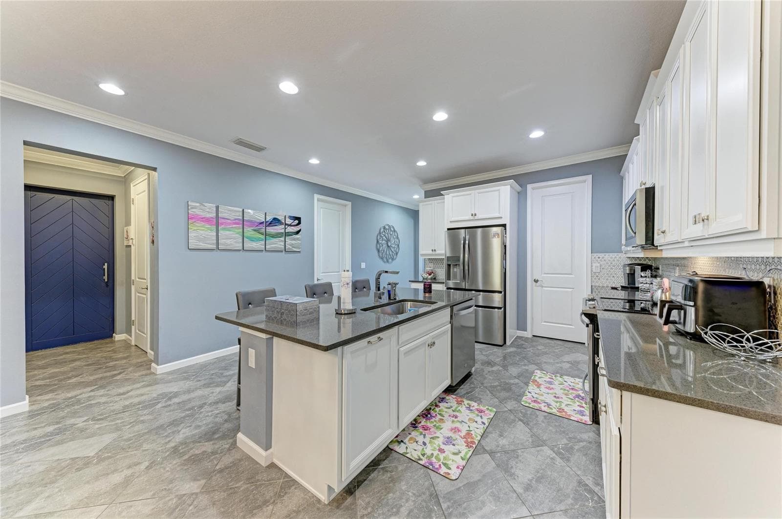Single Family Residence at 11481 RENAISSANCE BLVD, VENICE, photo 18 of 93