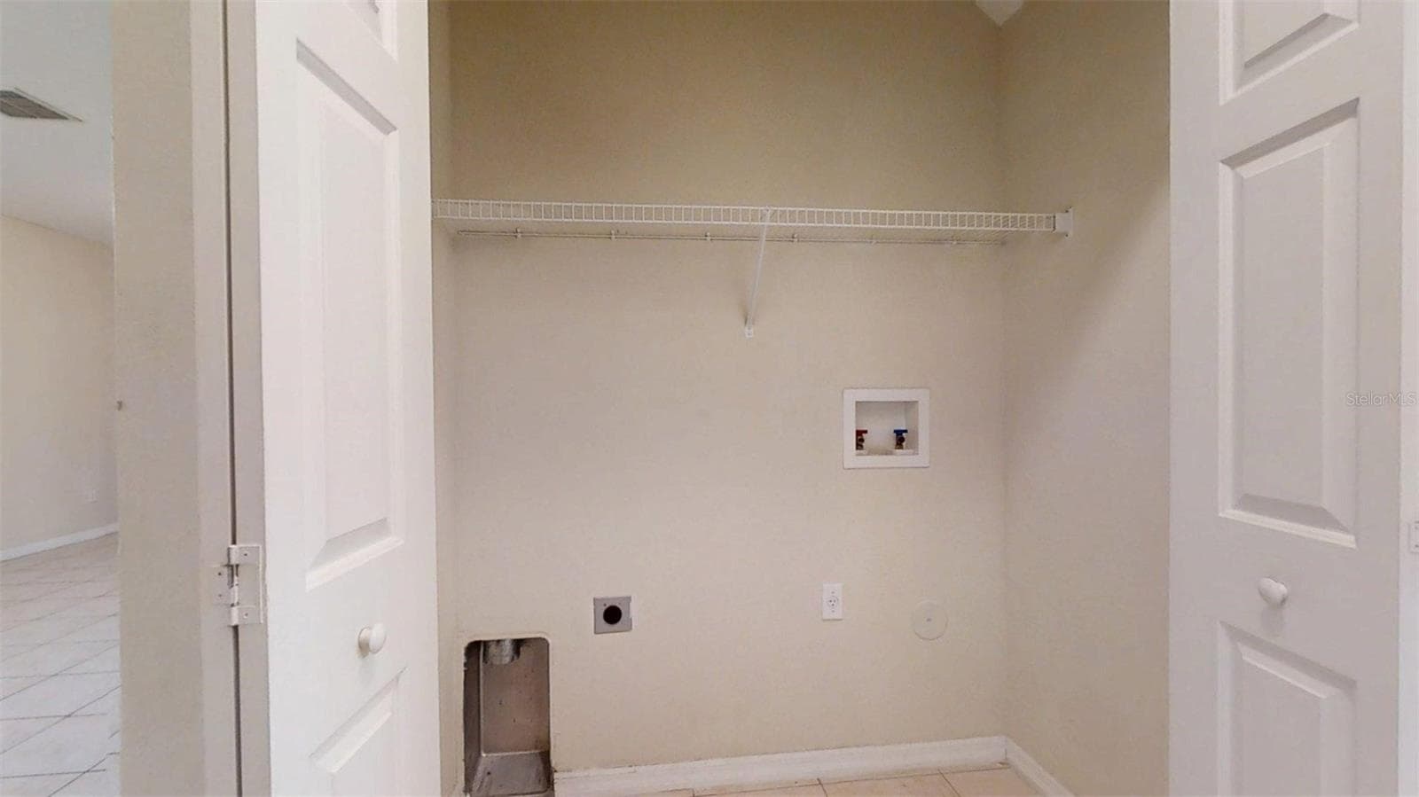 Townhouse at 1370 PACIFIC RD, POINCIANA, photo 5 of 38
