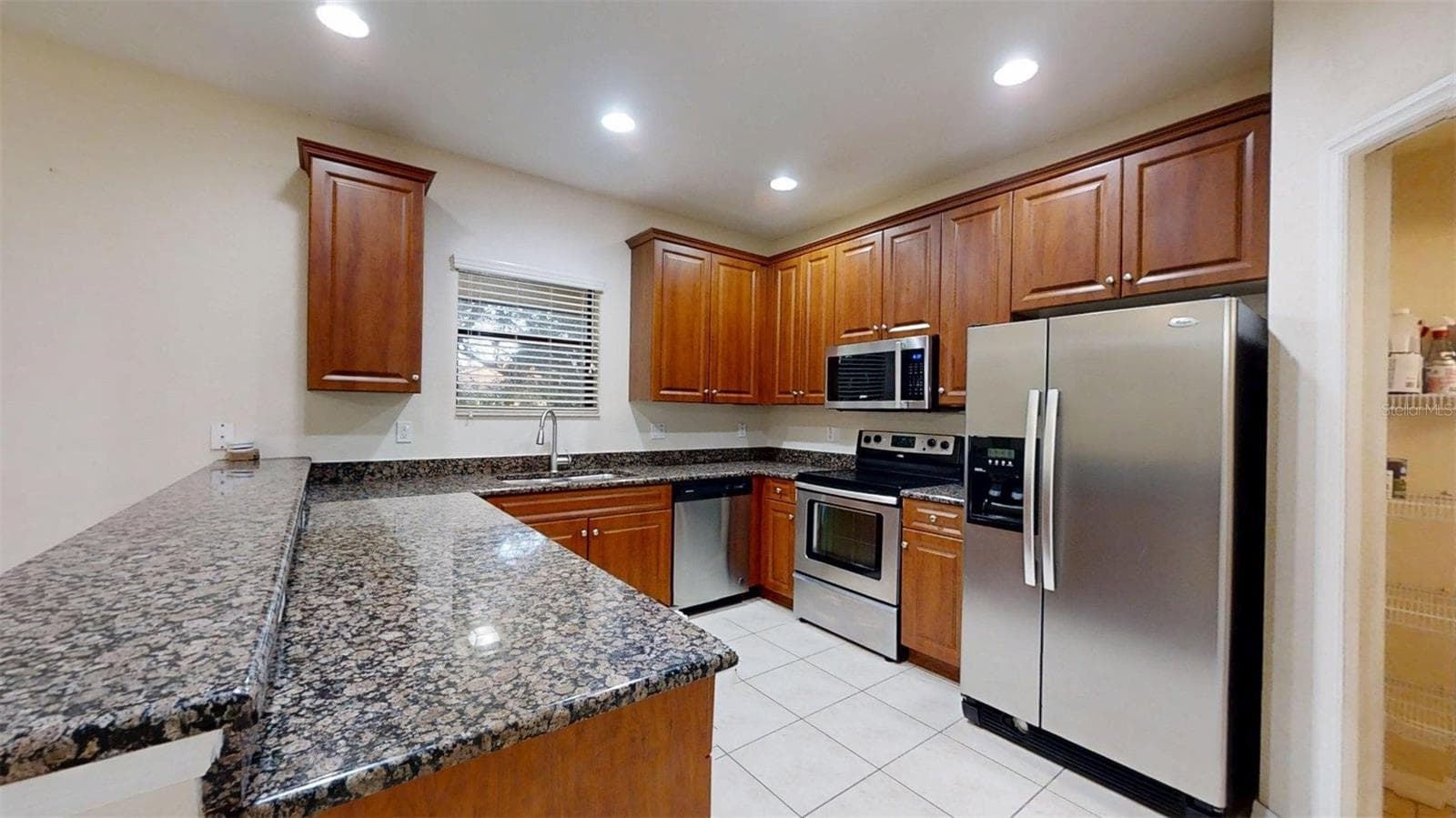 Townhouse at 1370 PACIFIC RD, POINCIANA, photo 14 of 38