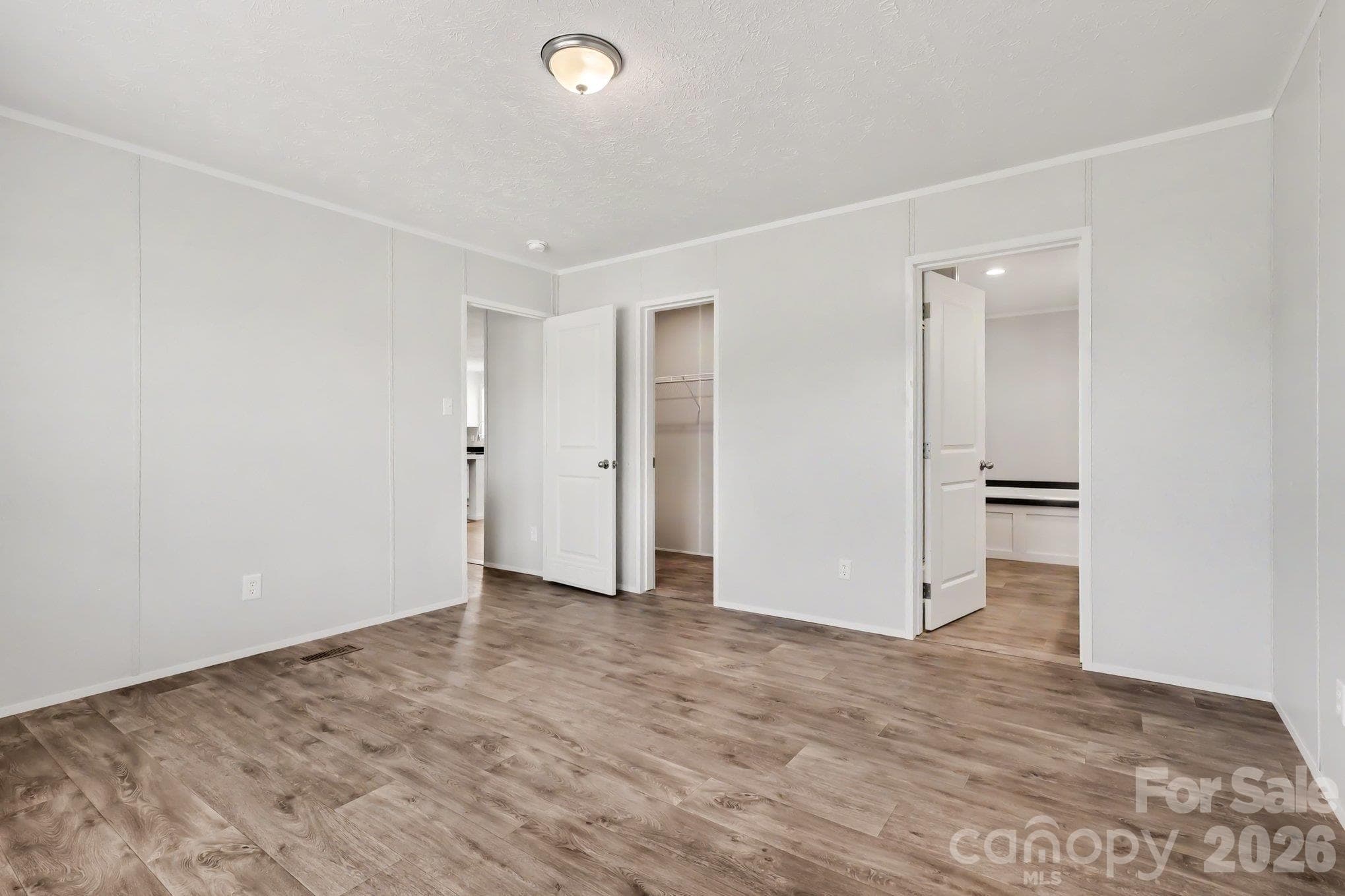 Single Family Residence at 806 Eagleview Lane, Lawndale, photo 14 of 27