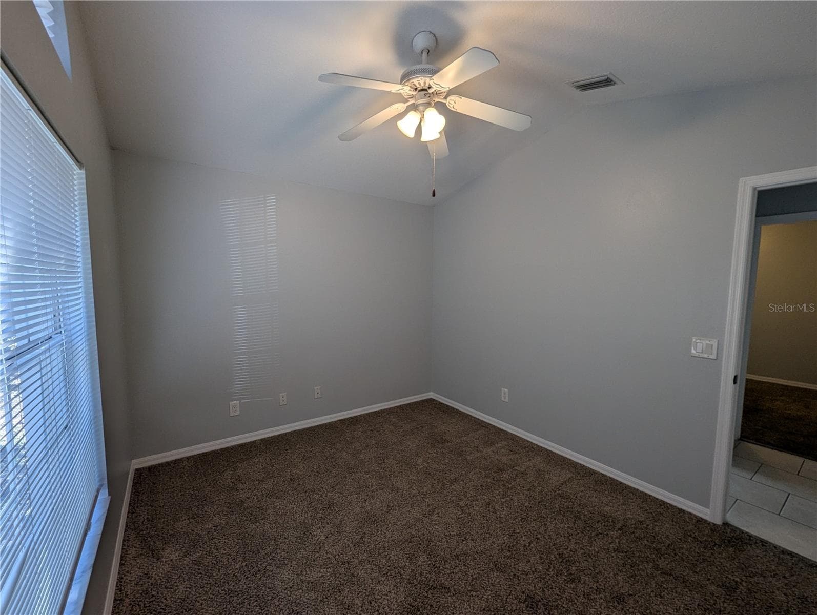 Single Family Residence at 6907 FREEPORT RD, RIVERVIEW, photo 9 of 47