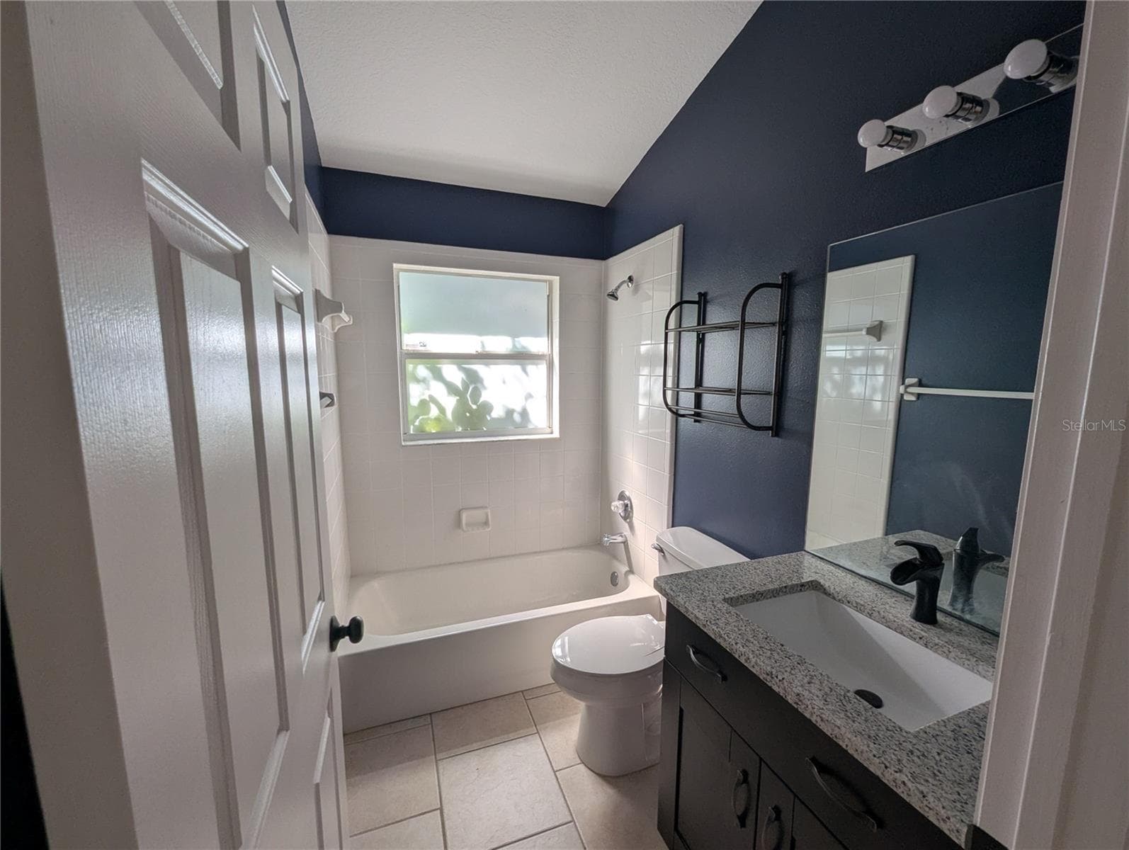 Single Family Residence at 6907 FREEPORT RD, RIVERVIEW, photo 10 of 47