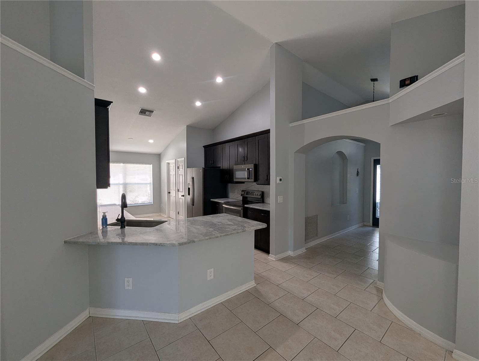 Single Family Residence at 6907 FREEPORT RD, RIVERVIEW, photo 19 of 47