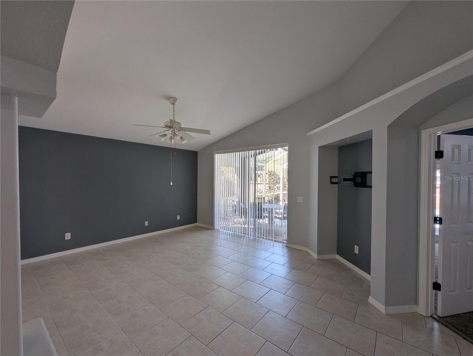 Single Family Residence at 6907 FREEPORT RD, RIVERVIEW, photo 20 of 47