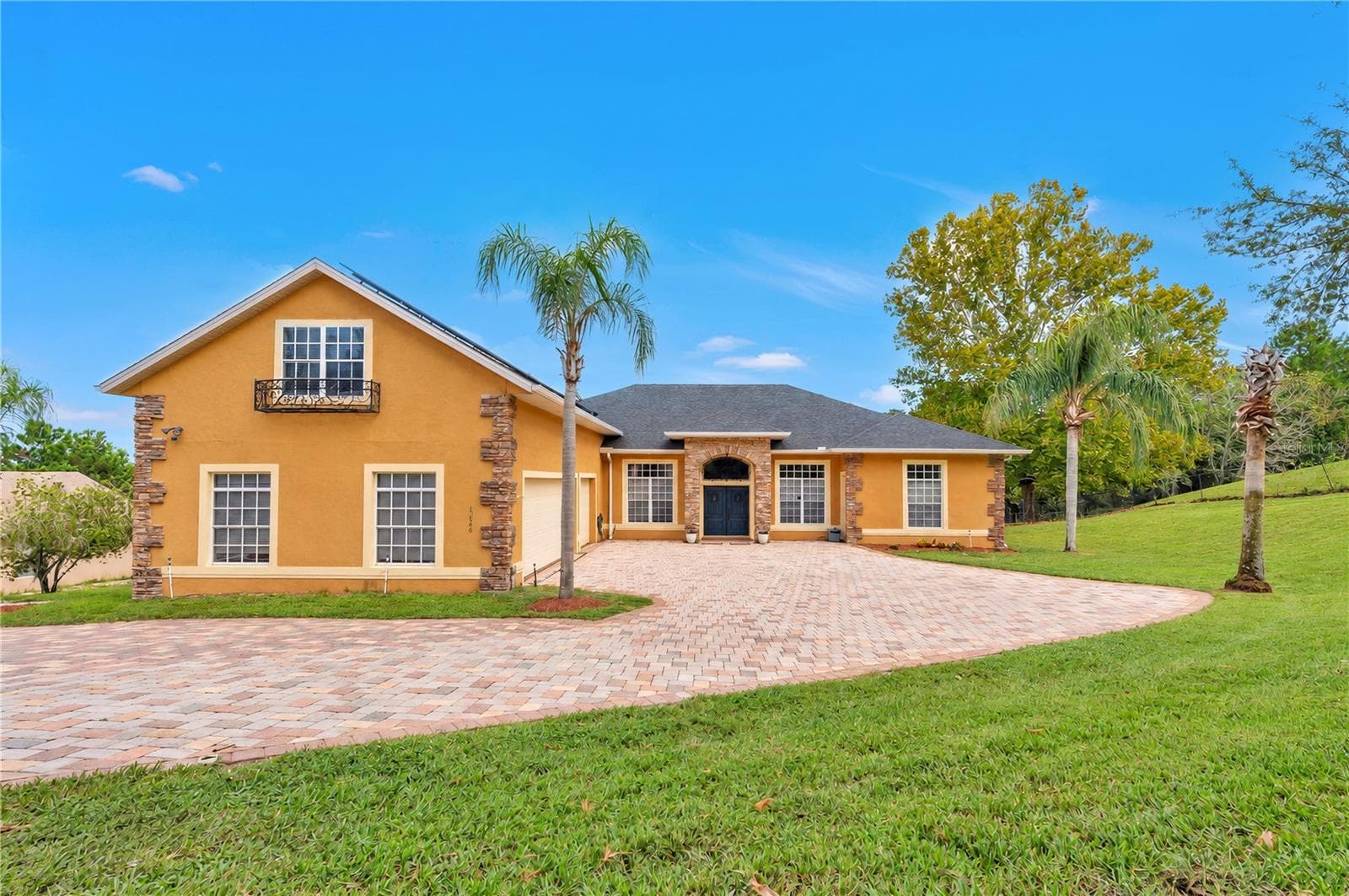Single Family Residence at 18020 VICTORIAN DR, CLERMONT, photo 2 of 47
