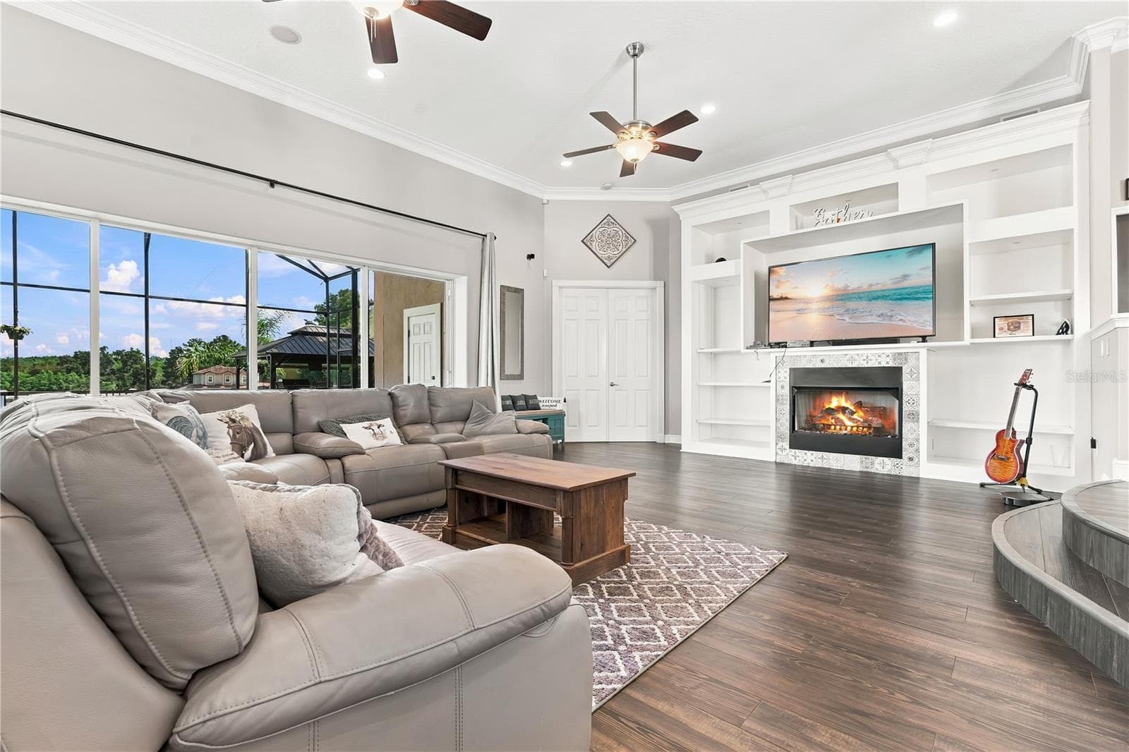 Single Family Residence at 18020 VICTORIAN DR, CLERMONT, photo 8 of 47
