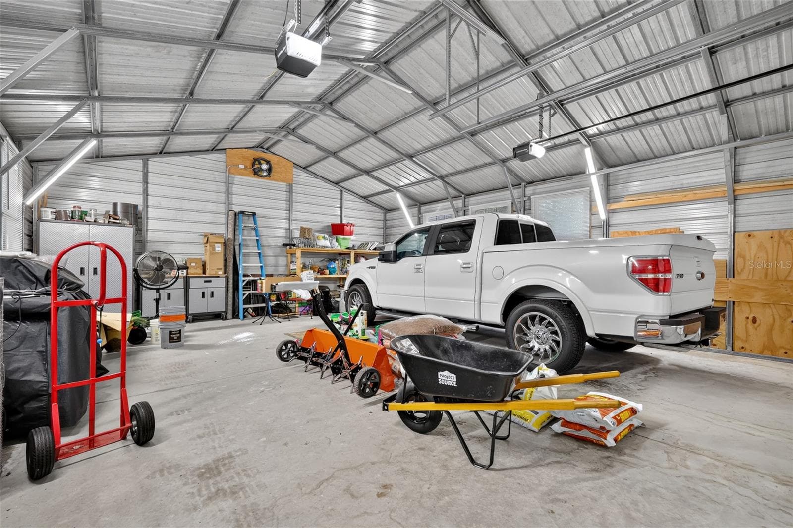 Inside Garage - 42626 ROYAL TRAILS RD, EUSTIS
