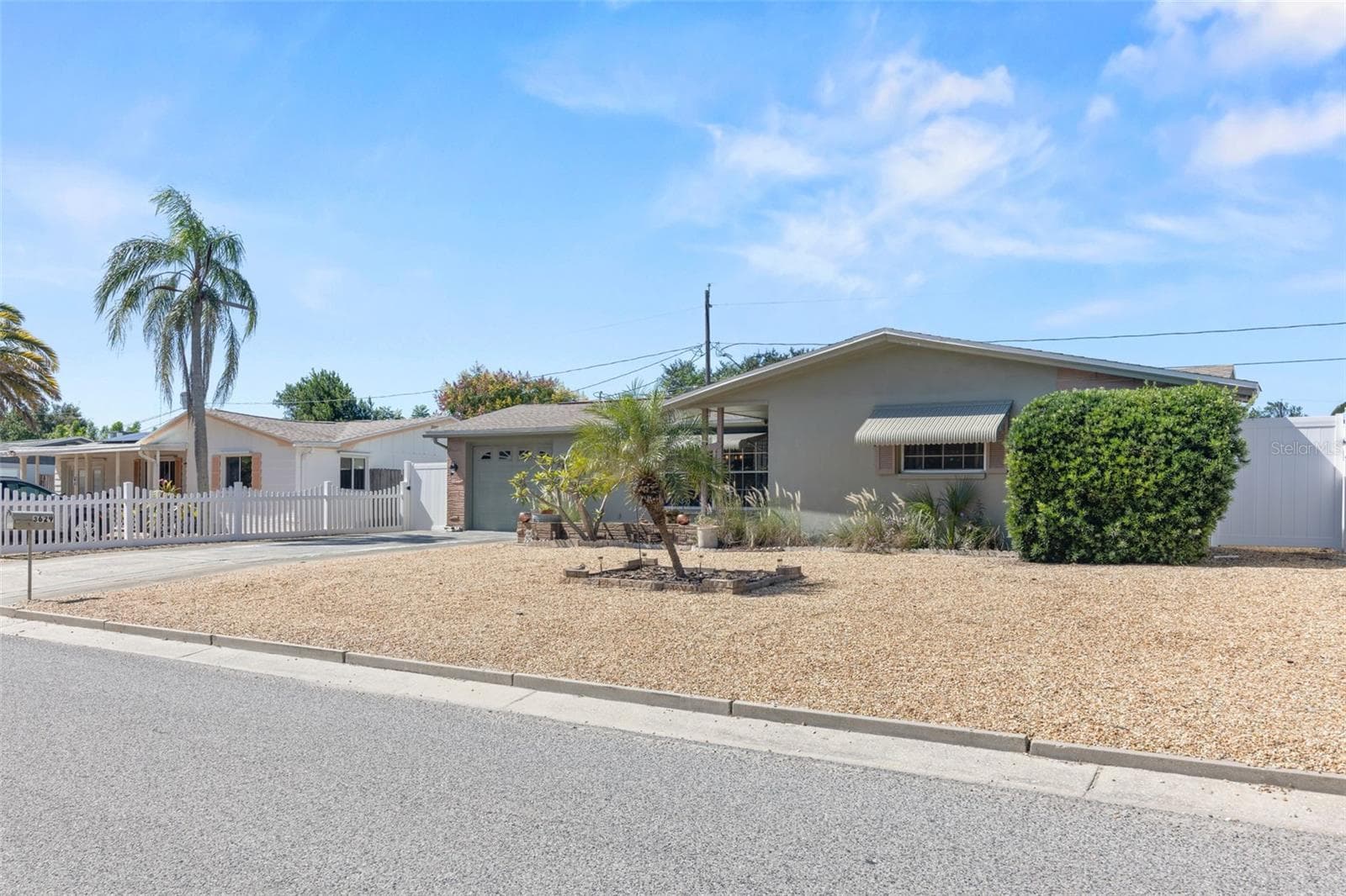Single Family Residence at 3629 KINGSBURY DR, HOLIDAY, photo 2 of 34