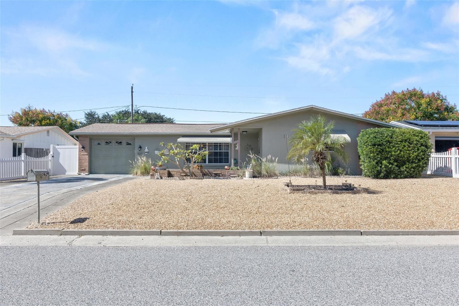 Single Family Residence at 3629 KINGSBURY DR, HOLIDAY, photo 3 of 34