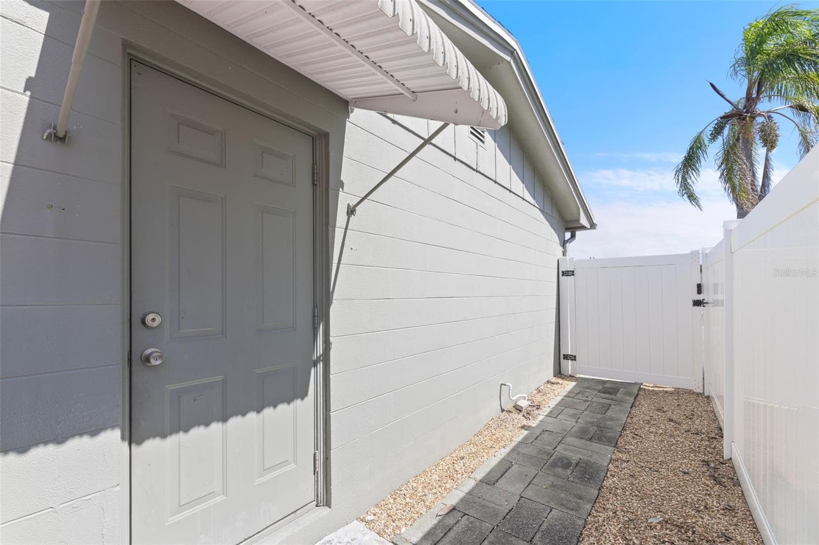 Single Family Residence at 3629 KINGSBURY DR, HOLIDAY, photo 8 of 34