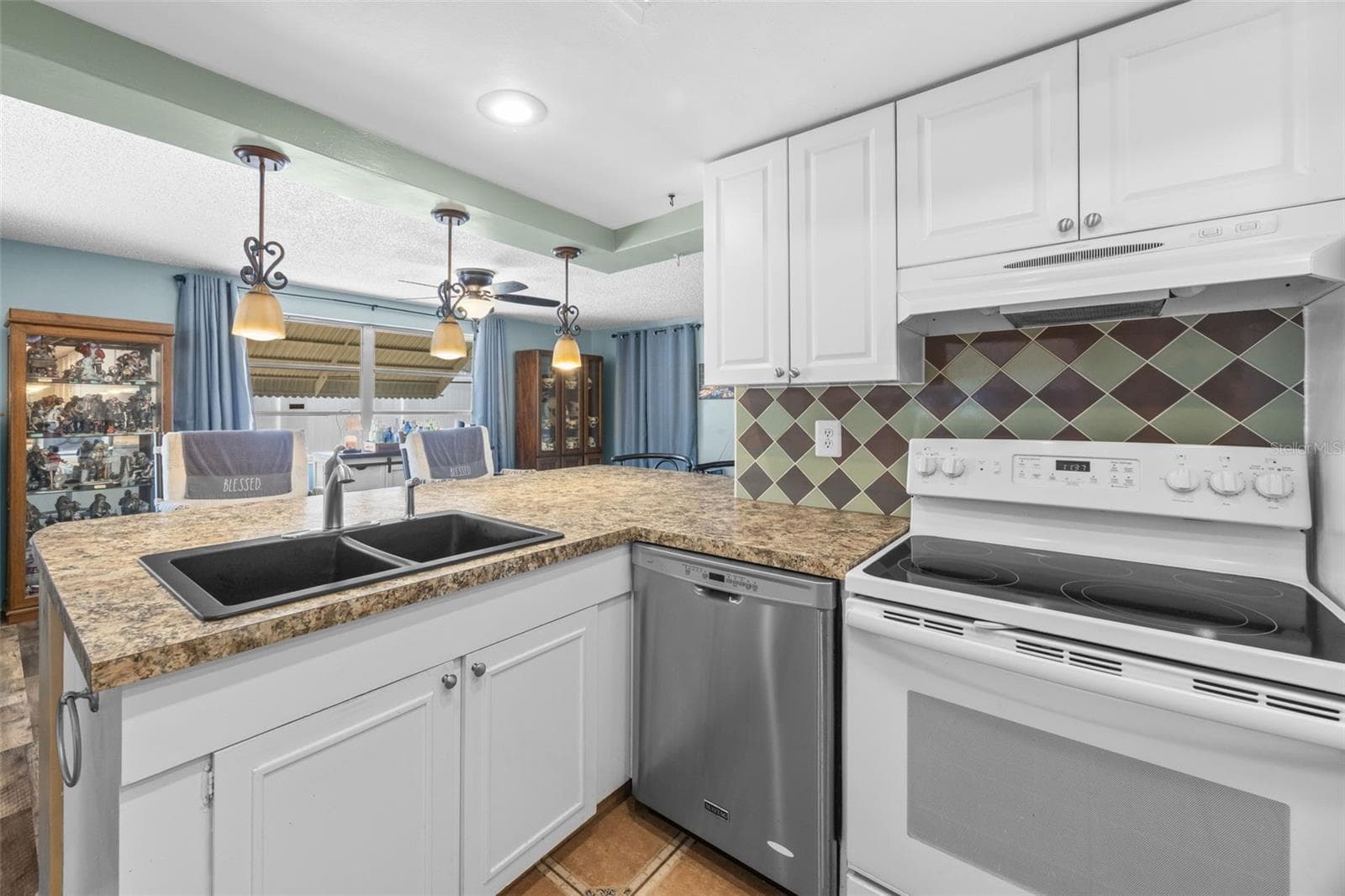 Single Family Residence at 3629 KINGSBURY DR, HOLIDAY, photo 21 of 34