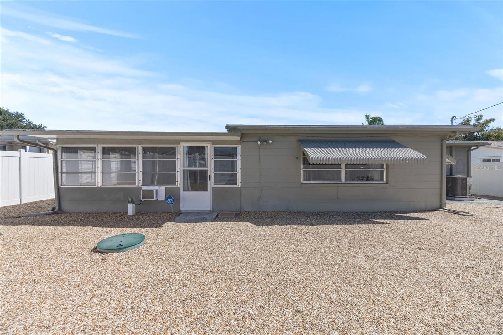 Single Family Residence at 3629 KINGSBURY DR, HOLIDAY, photo 32 of 34