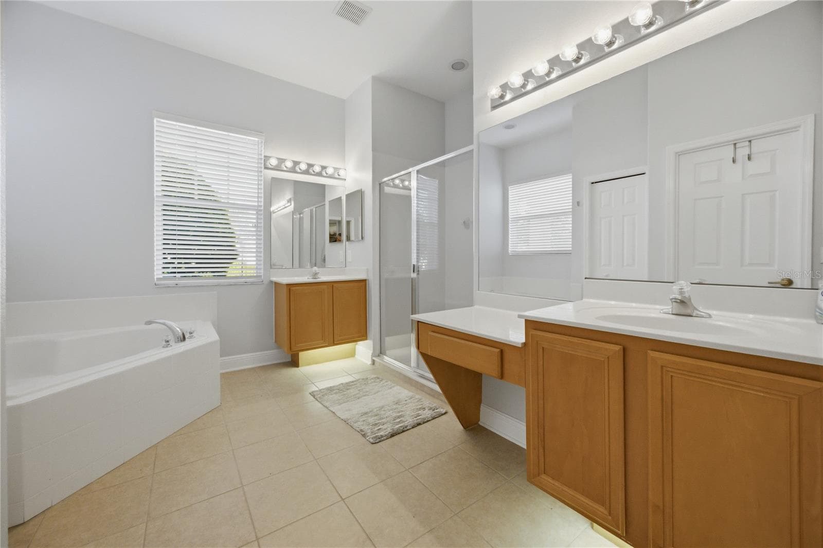 Single Family Residence at 7402 SOIREE WAY, REUNION, photo 18 of 49