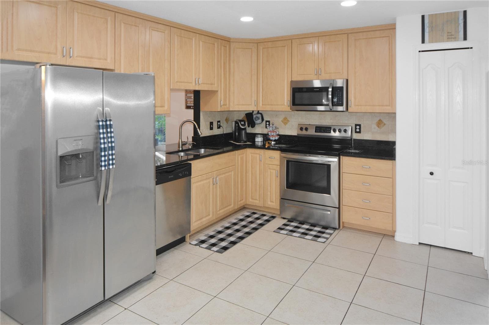 Single Family Residence at 12617 WHITE BLUFF RD, HUDSON, photo 8 of 48