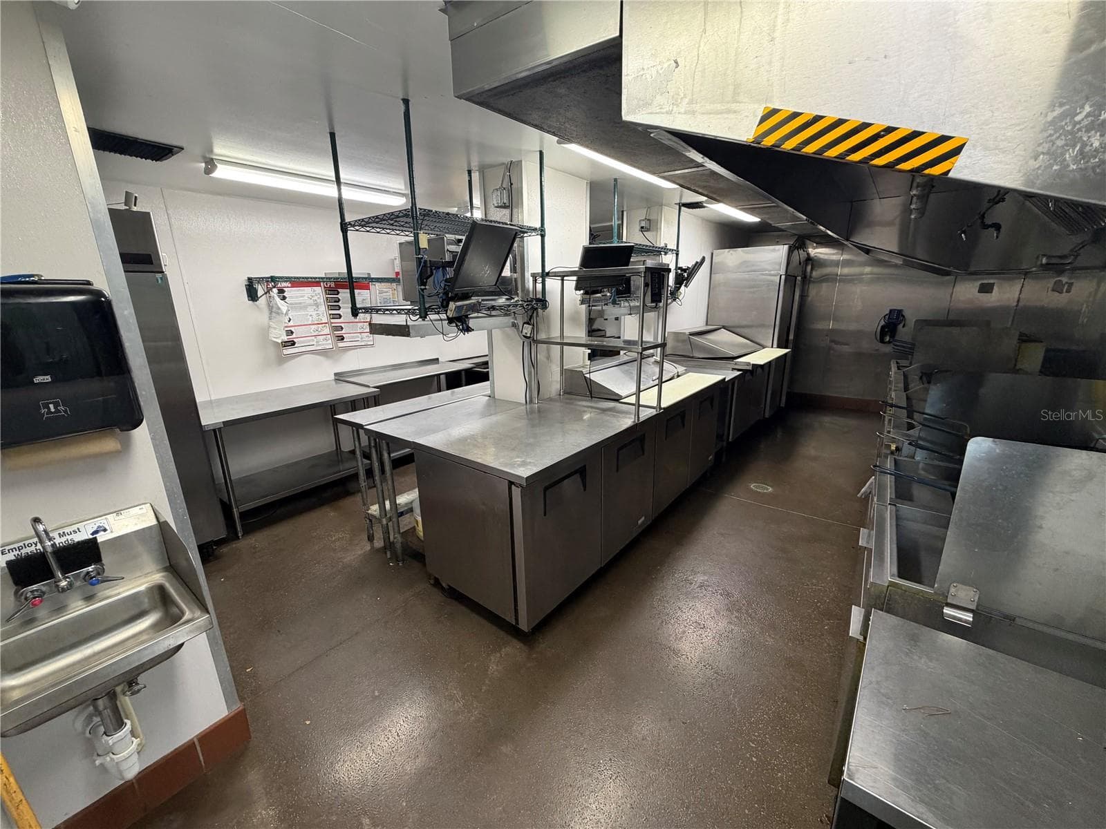 Kitchen - 3419 ALT 19, PALM HARBOR