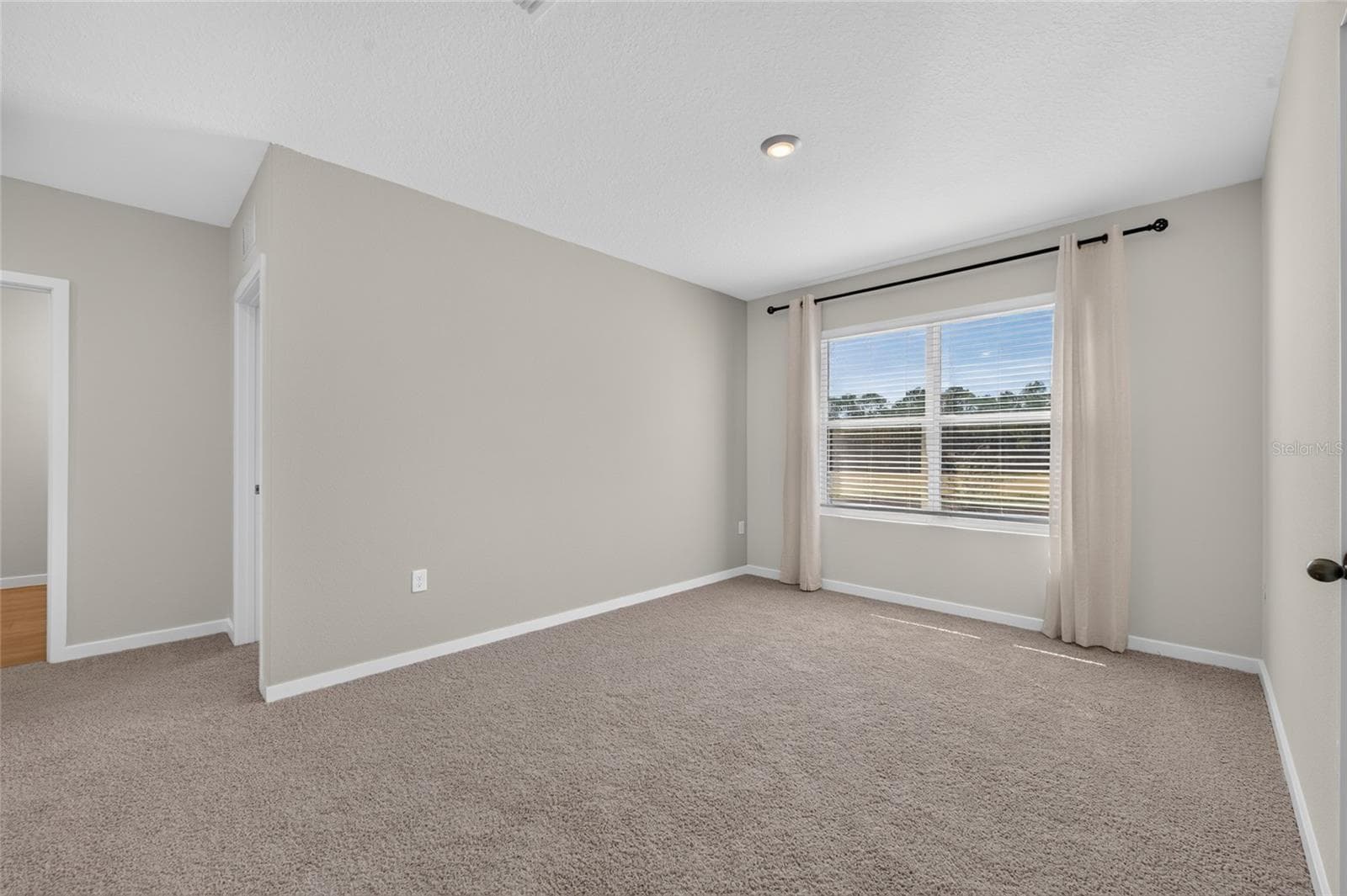 Single Family Residence at 1025 CHAMPION RIDGE DR, DAYTONA BEACH, photo 35 of 56