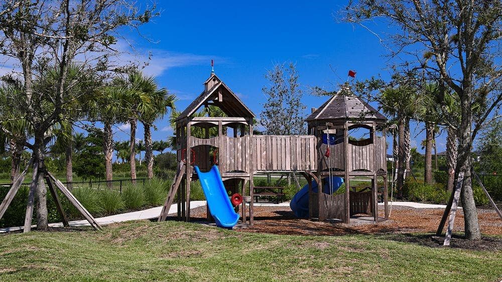 The Towns at Skye Ranch Community - 10809 ECLIPSE ST, SARASOTA
