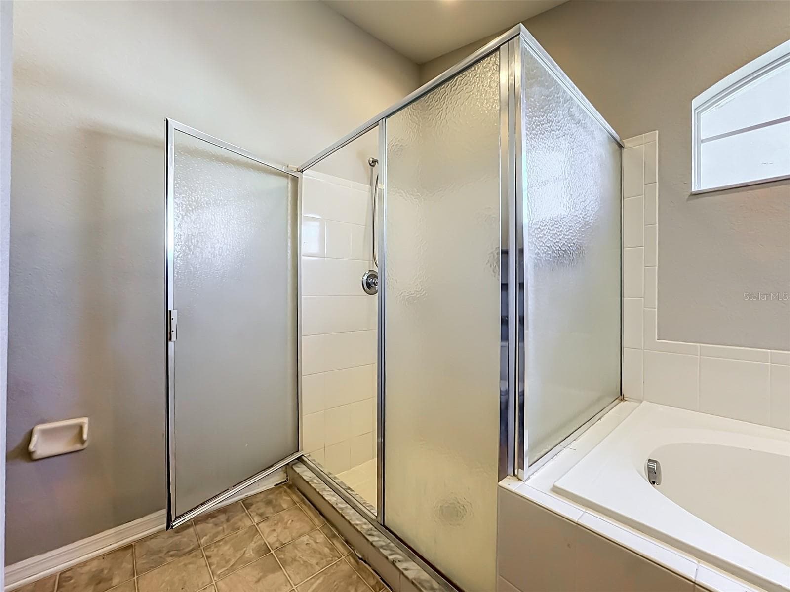 Primary Bedroom - En Suite Bathroom - 10852 STANDING STONE DR, WIMAUMA