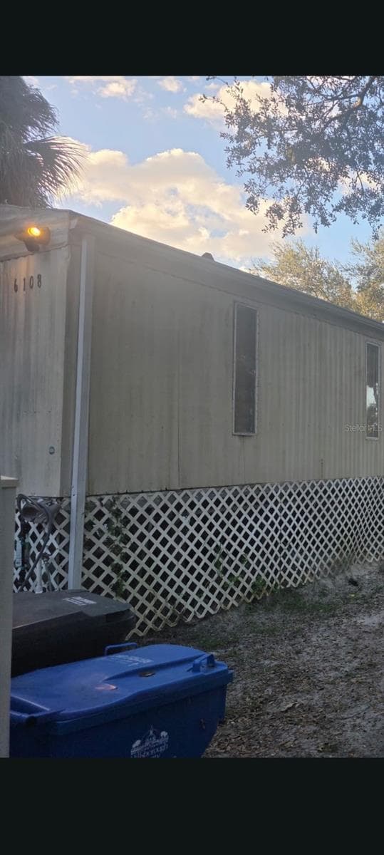 Manufactured Home at 6108 BEACH AVE, GIBSONTON, photo 2 of 11