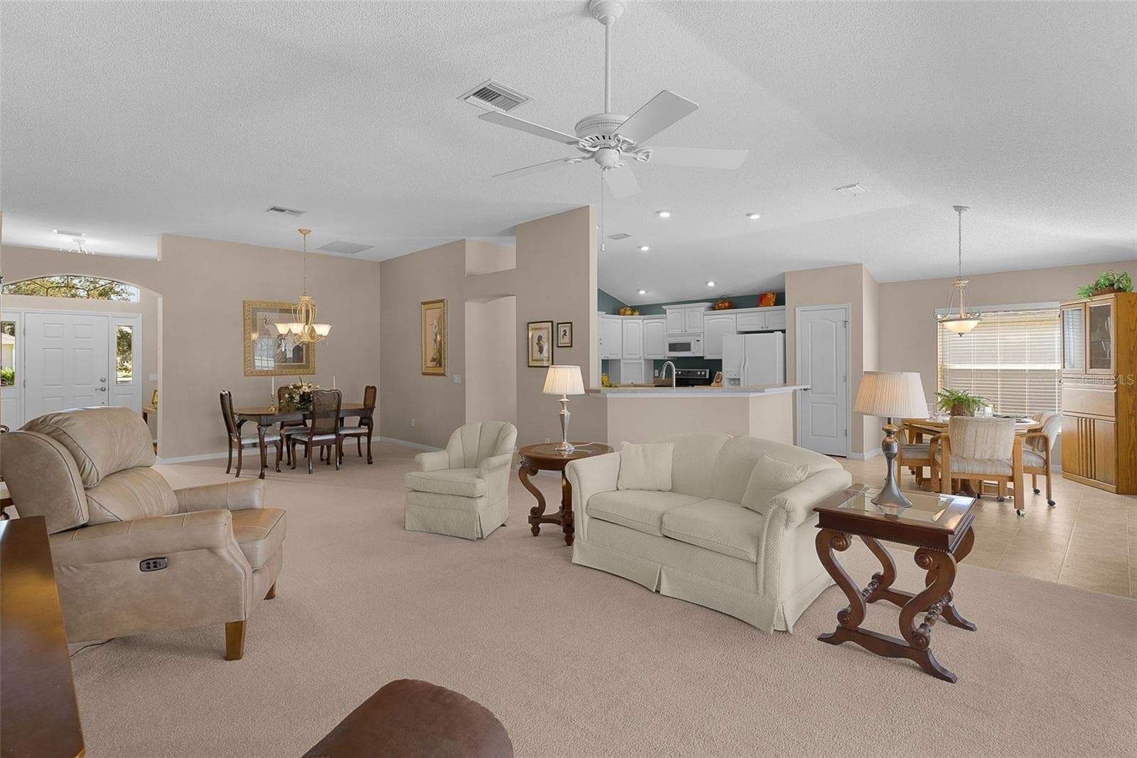 Single Family Residence at 2908 MANOR DOWNS, THE VILLAGES, photo 6 of 59
