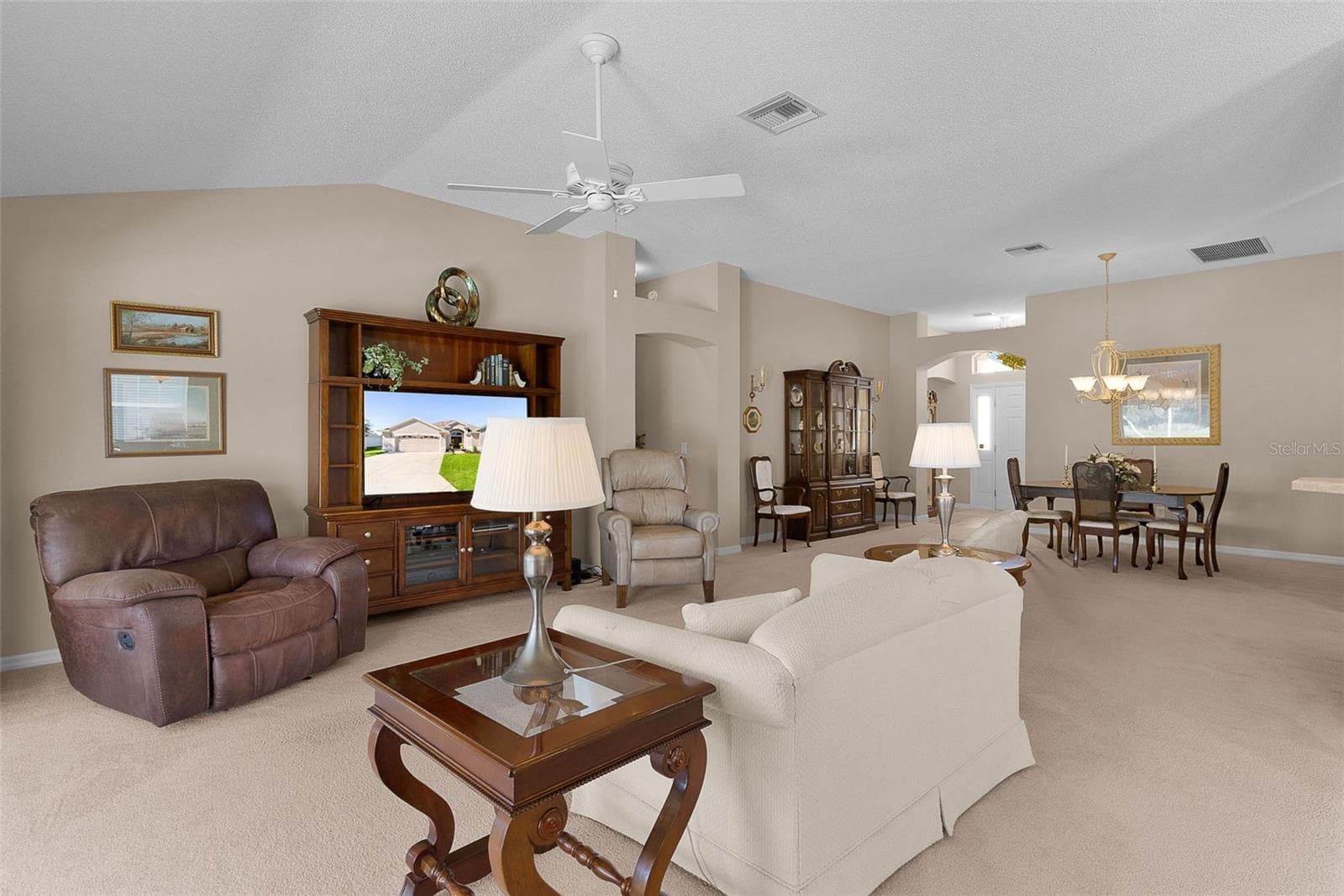 Single Family Residence at 2908 MANOR DOWNS, THE VILLAGES, photo 11 of 59
