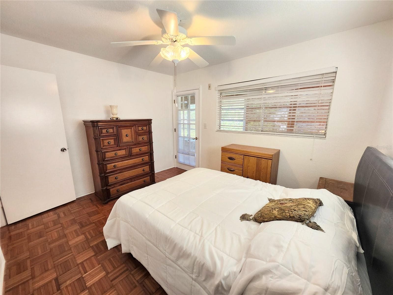 2nd bedroom with private door to sunroom, patio - 11201 80TH AVE #201, SEMINOLE