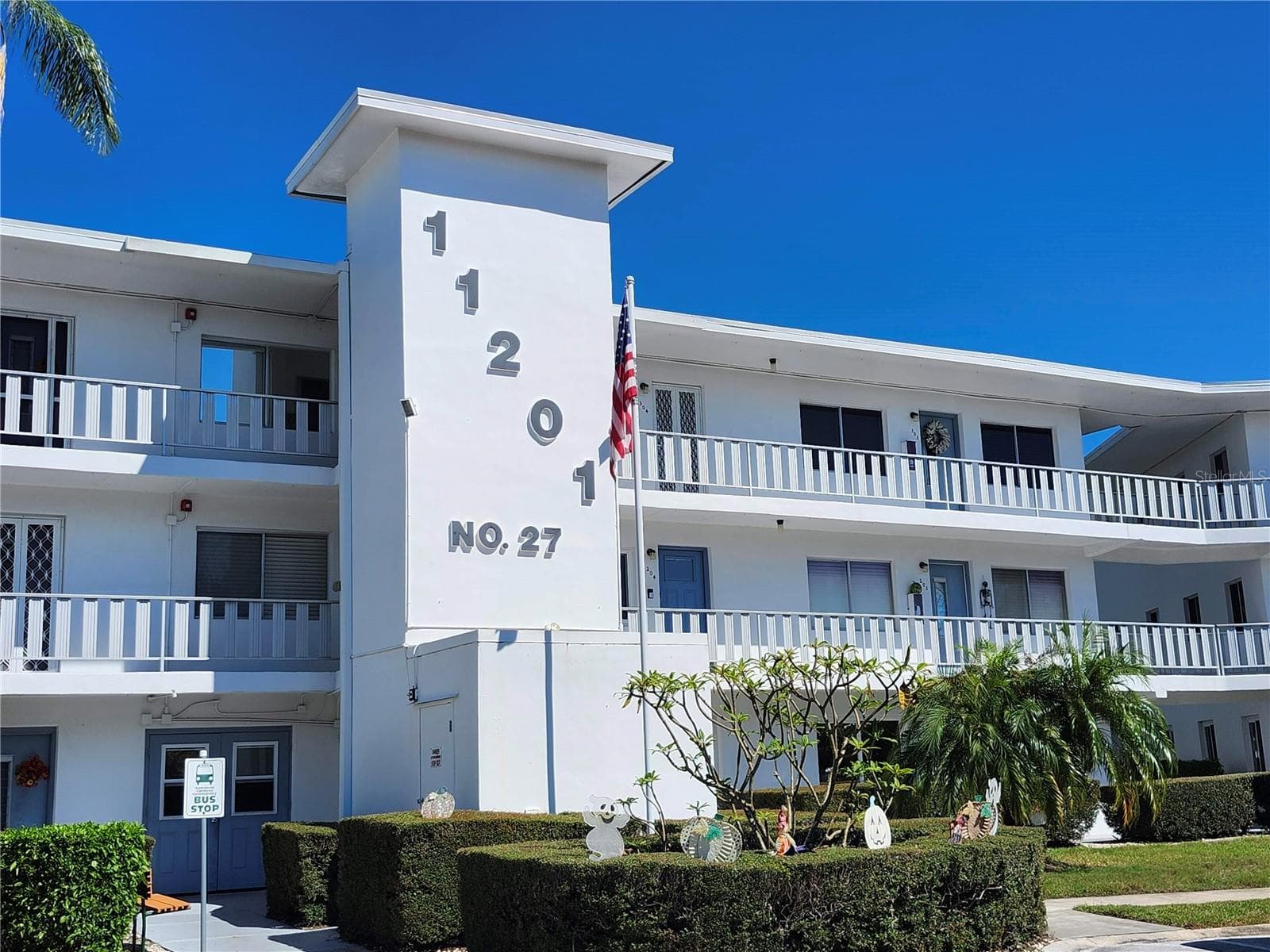 Building 27 - 11201 80TH AVE #201, SEMINOLE