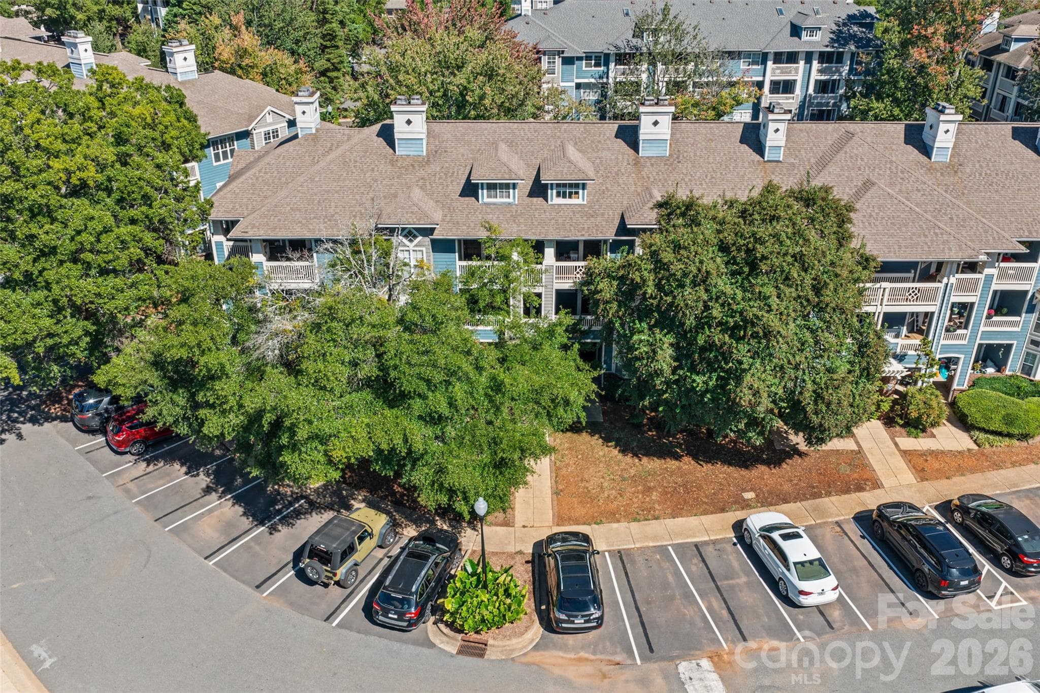 Condominium at 525 Olmsted Park Place, Charlotte, photo 3 of 30