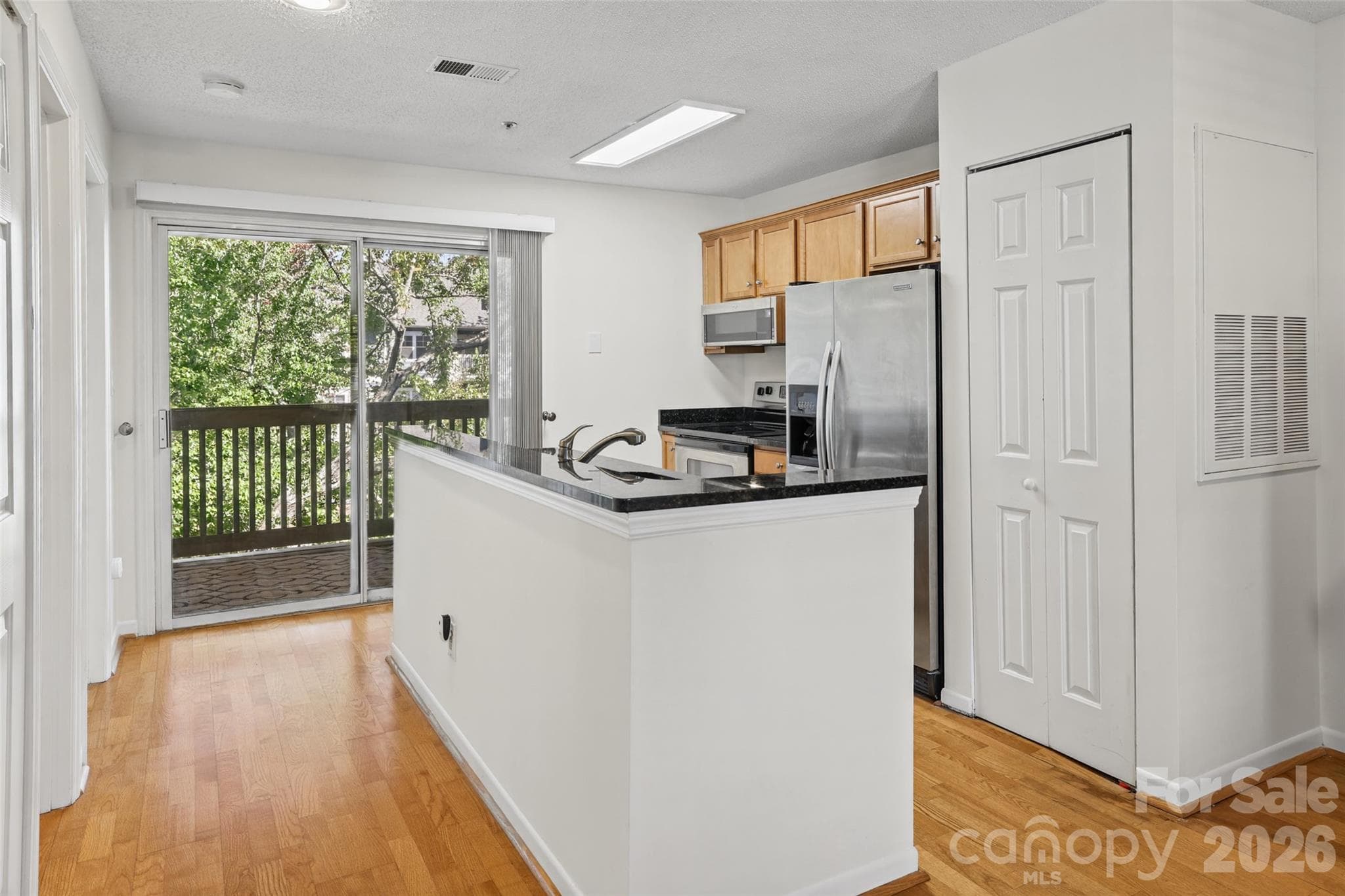 Condominium at 525 Olmsted Park Place, Charlotte, photo 12 of 30