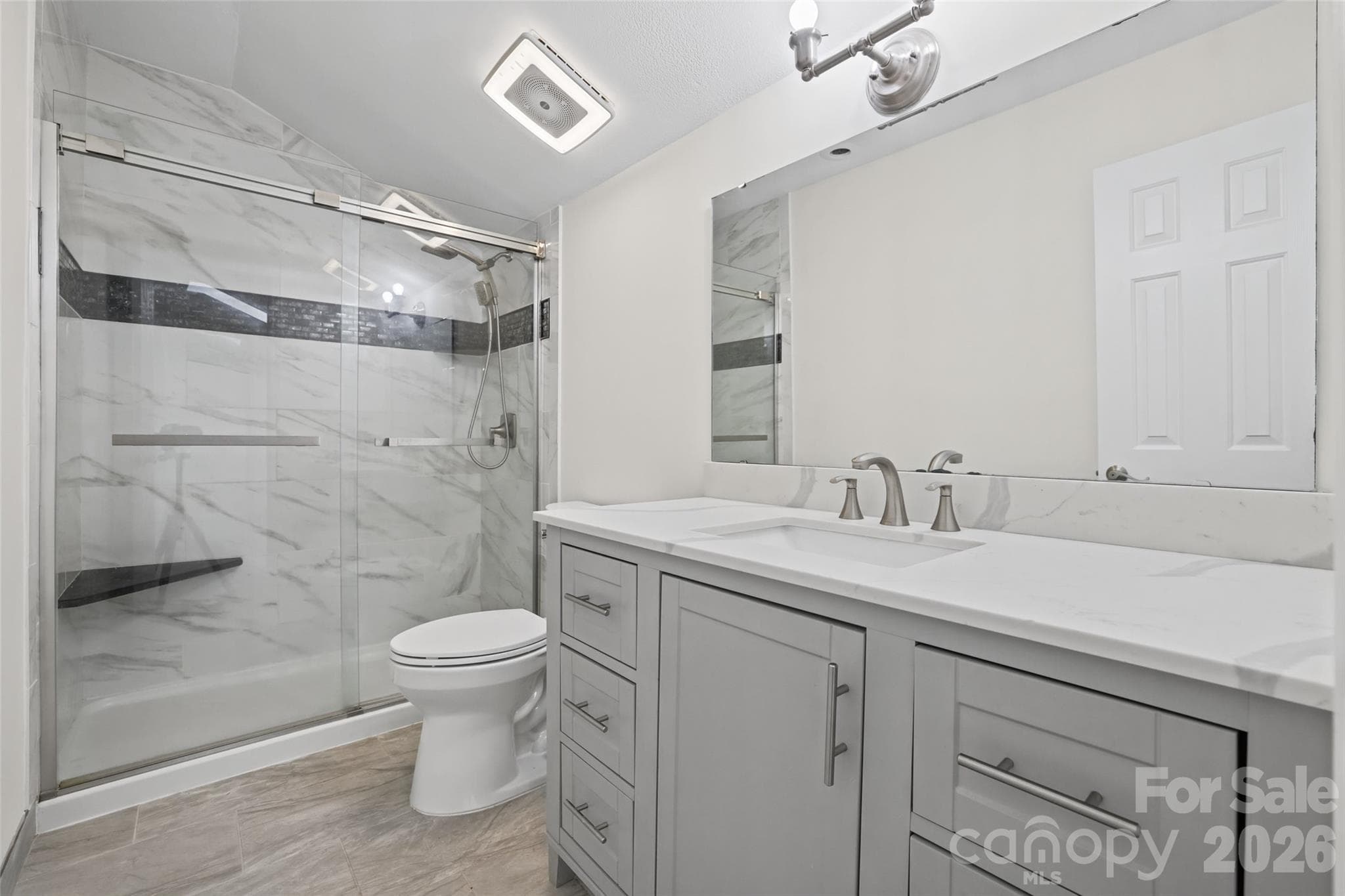 Condominium at 525 Olmsted Park Place, Charlotte, photo 17 of 30